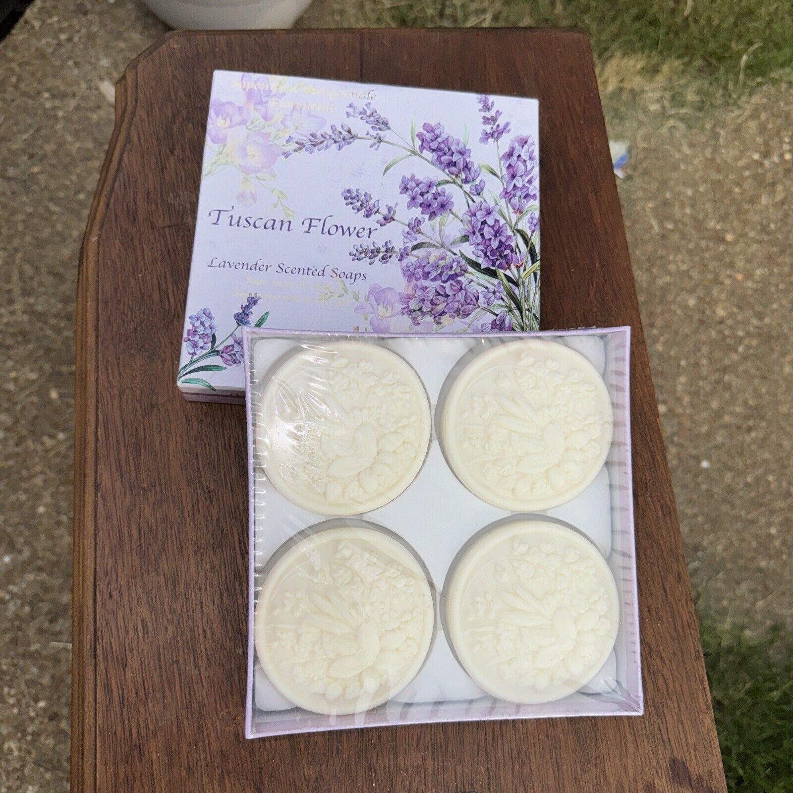 Tuscan Flower Lavender Scented Soap Artigianale Fiorentino Set Of 4