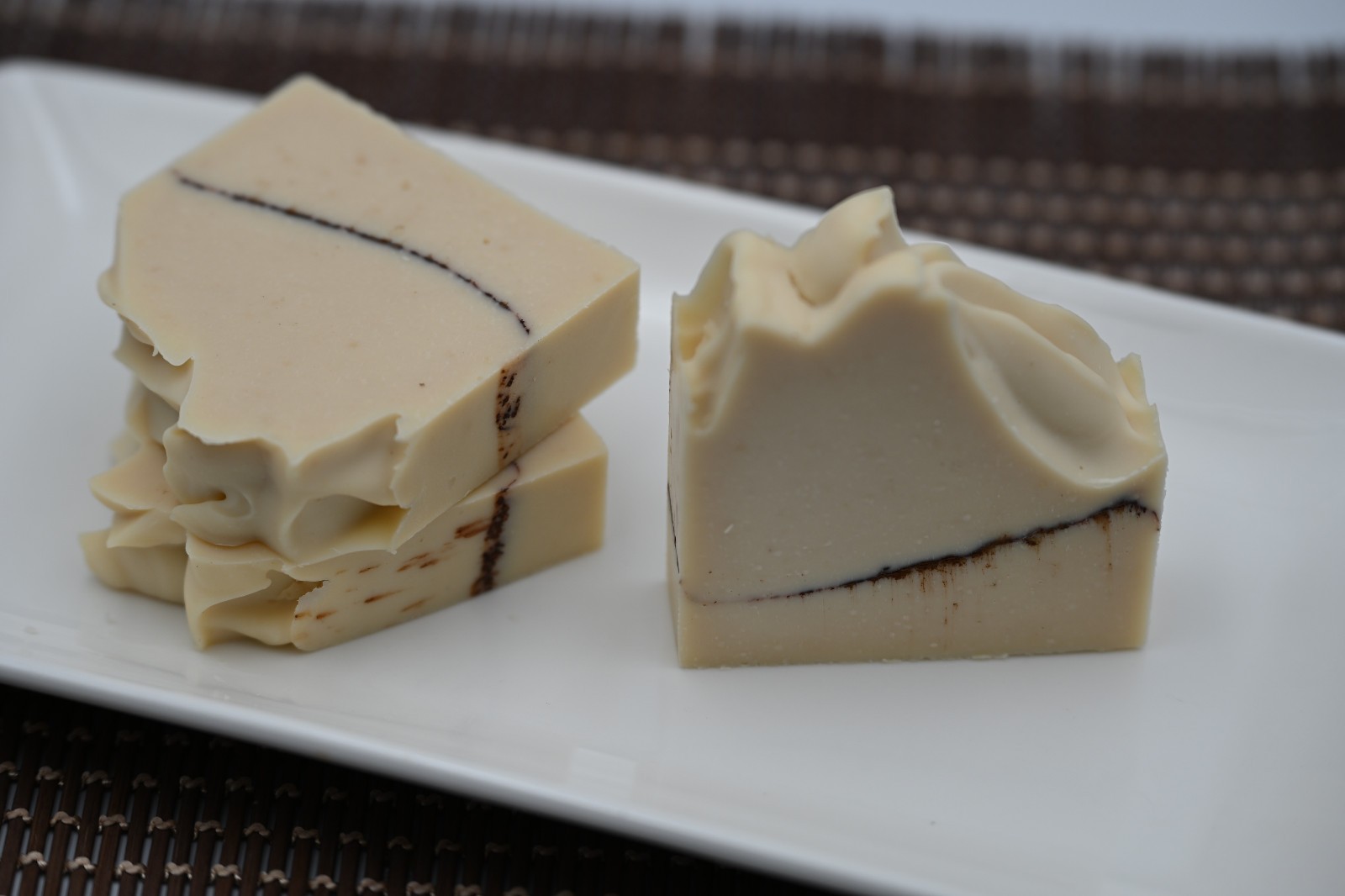 Le Luxe Lather, Luxury Artisan Soap, “Prudence”, Honey Blossom scented..