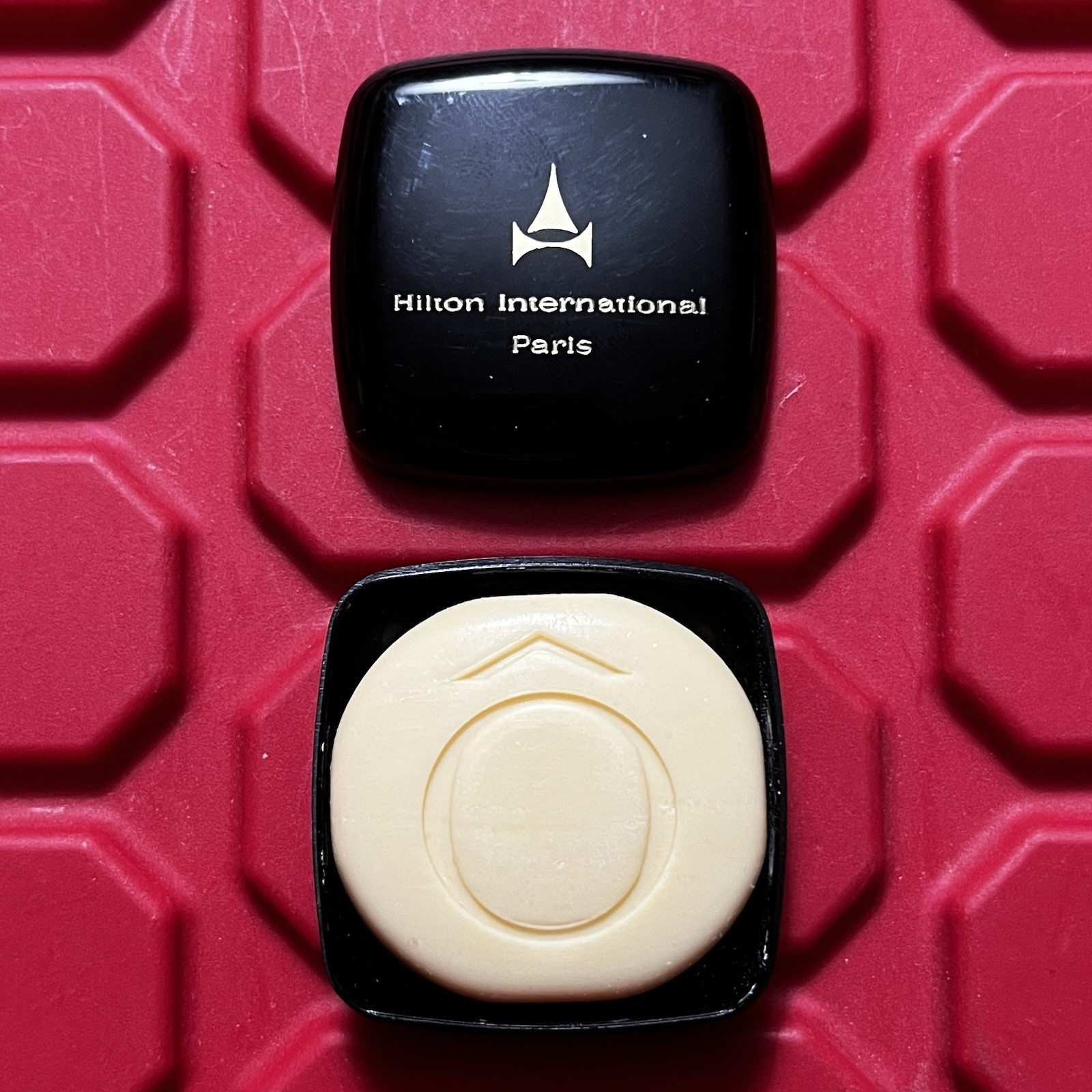 Hilton International Paris Travel Size Soap With Plastic Case Unused Vintage 70s
