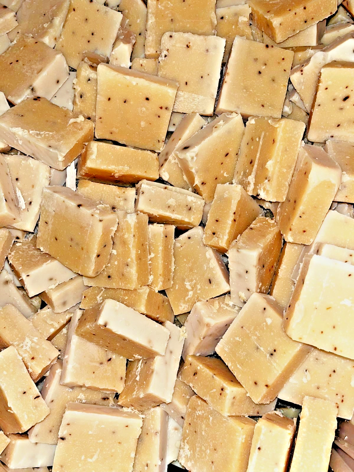 Dr.Squatch Soaps, Spearmint Basil A Lot of 25 Bars ( Factory Rejects, No Box)