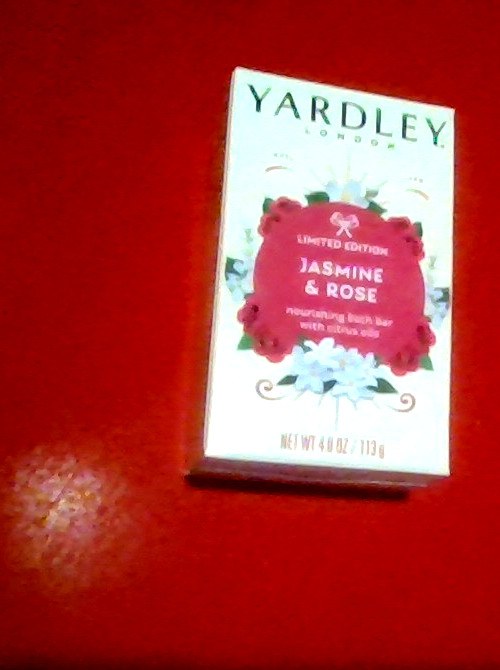 NEW YARDLEY 4-Limited Edition-Rose/RoseJasmine/Strawberry/Party Punch 4 oz Soaps