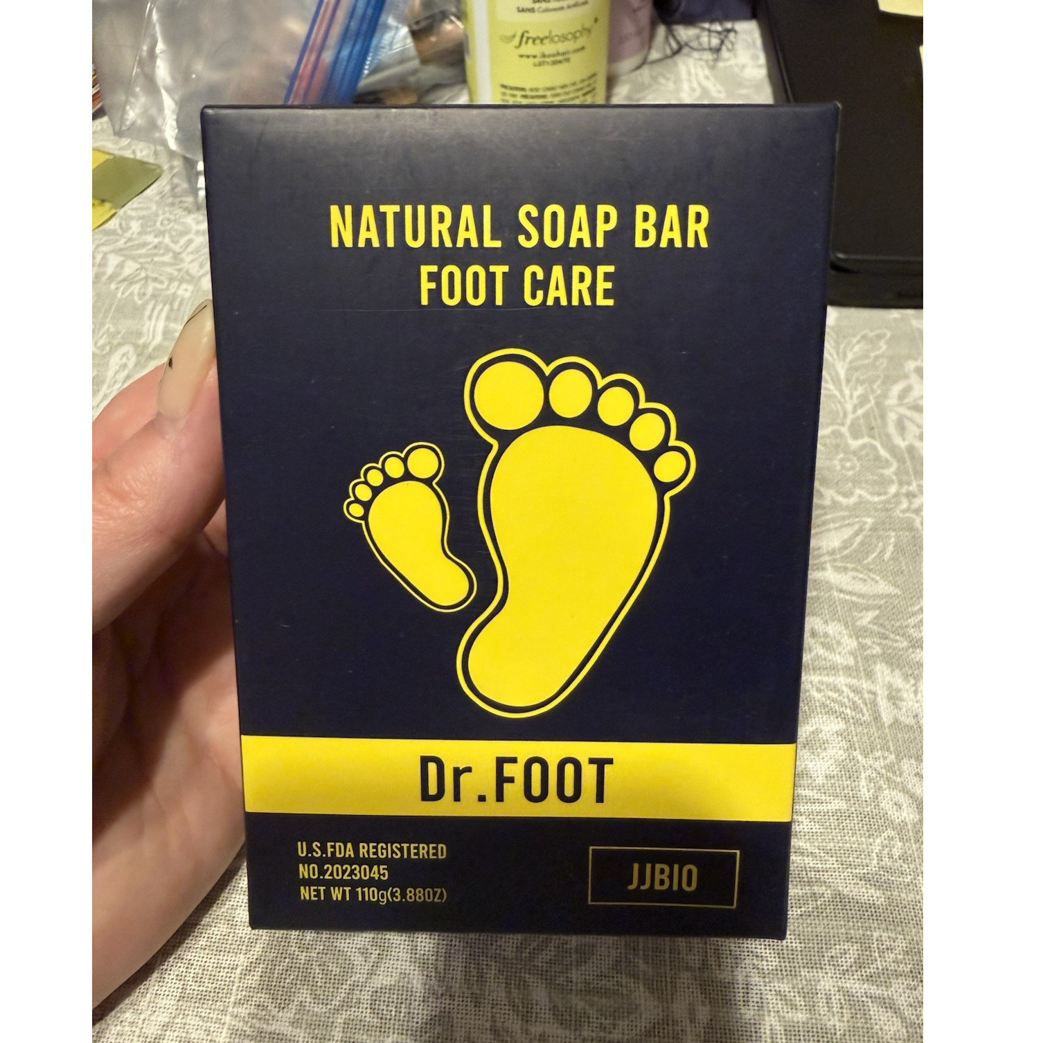 Dr.FOOT Natural Soap Bar Foot Care Yellow 3.88 oz Unisex Footprint Pattern