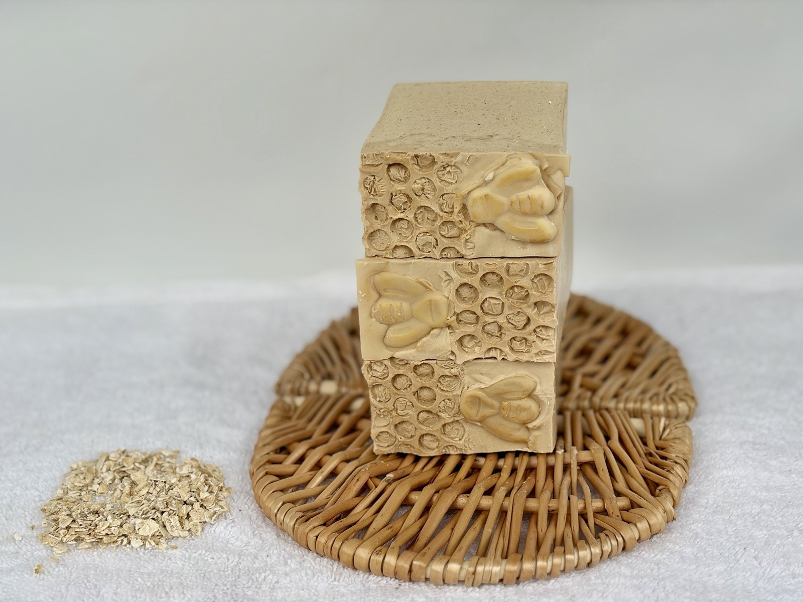 Handmade soap made with goat’s milk, oats and honey Cold saponification 6 onz