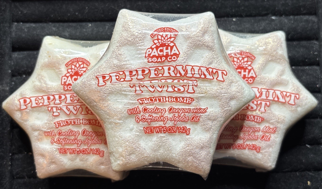 x3 Pacha SOAP Peppermint Twist Froth Bath Bomb