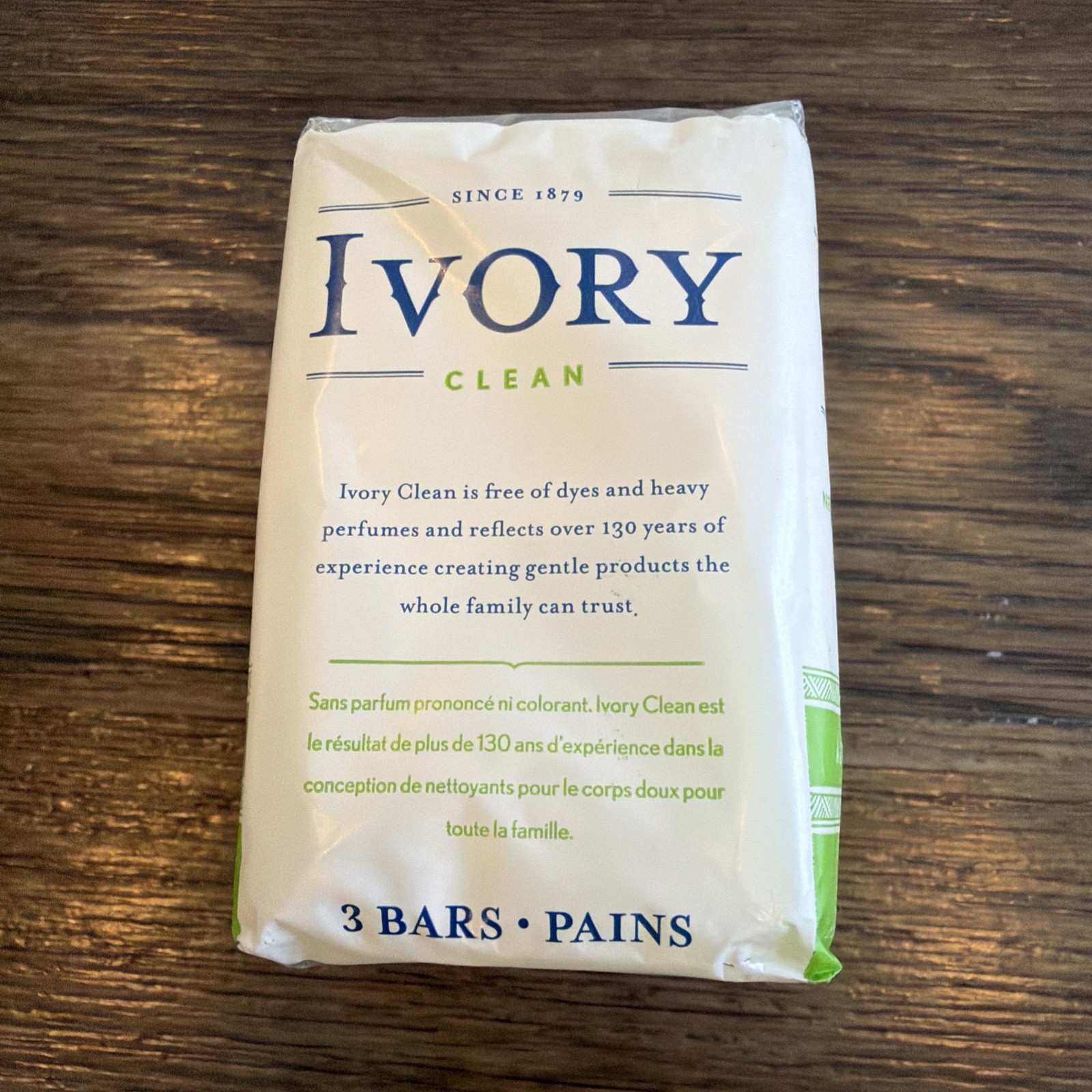 IVORY CLEAN (3-BARS) 3.17 Oz Aloe Scent Free Of Dyes Heavy Perfumes Gentle NIP