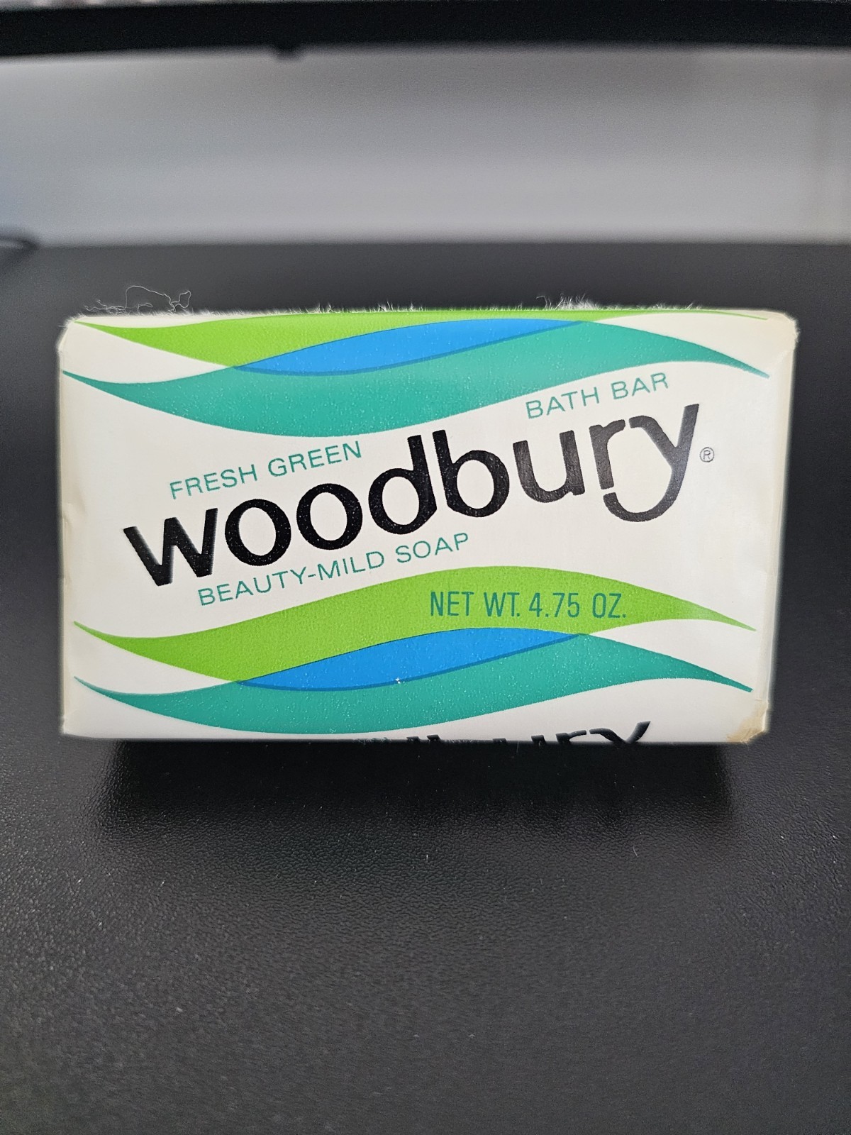 Vintage Woodbury Fresh Green Beauty-Mild Soap Bath Bar 4.75 oz Lot of 2 New