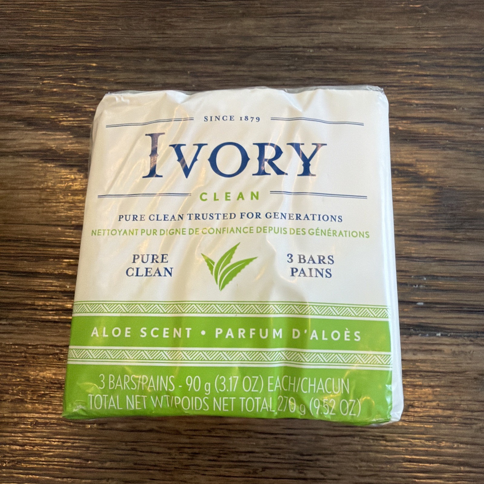IVORY CLEAN (3-BARS) 3.17 Oz Aloe Scent Free Of Dyes Heavy Perfumes Gentle NIP