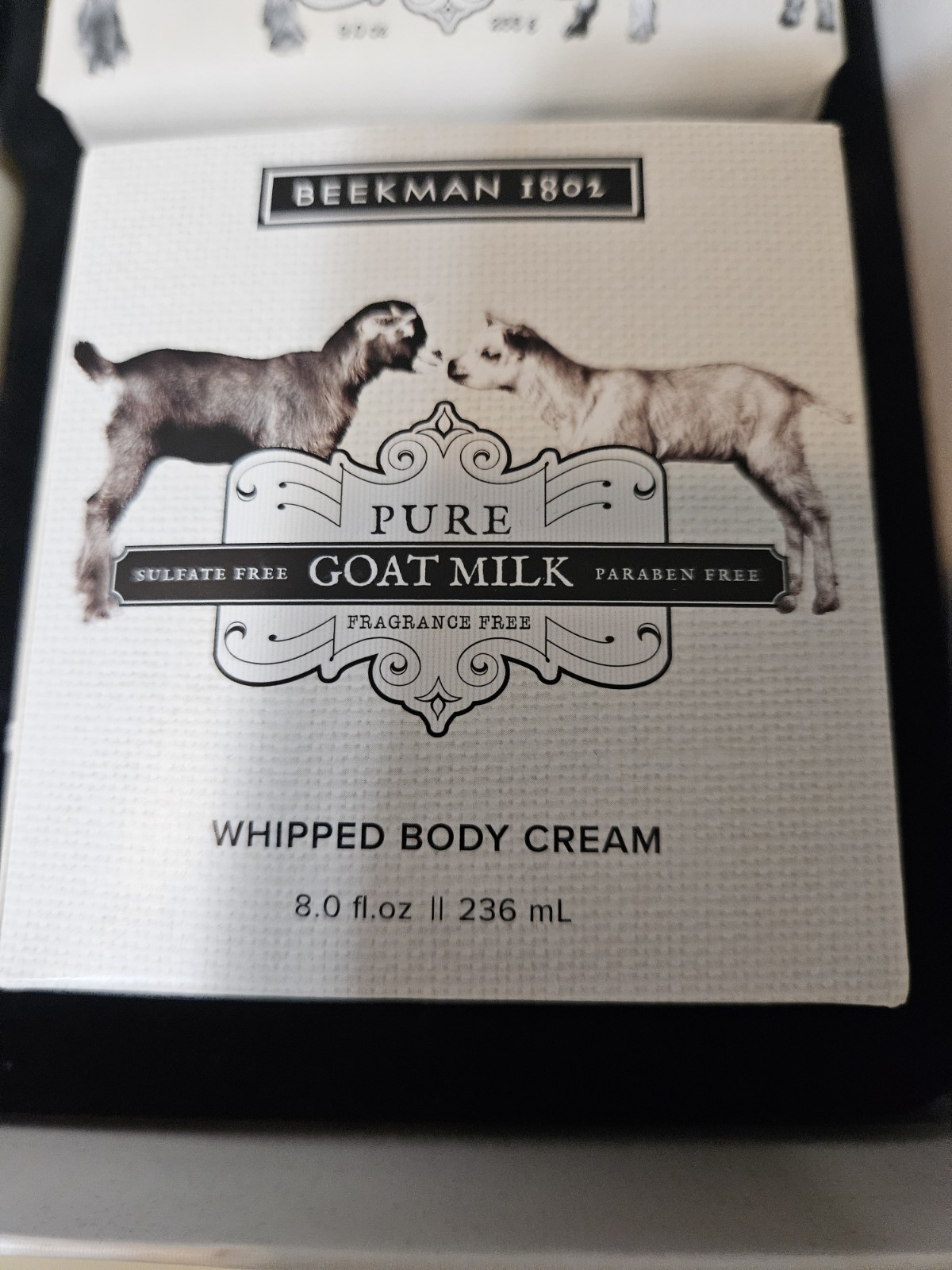 The BEEKMAN 1802 Bounty Box Goat’s Milk 6 Piece Gift Box Set – NEW