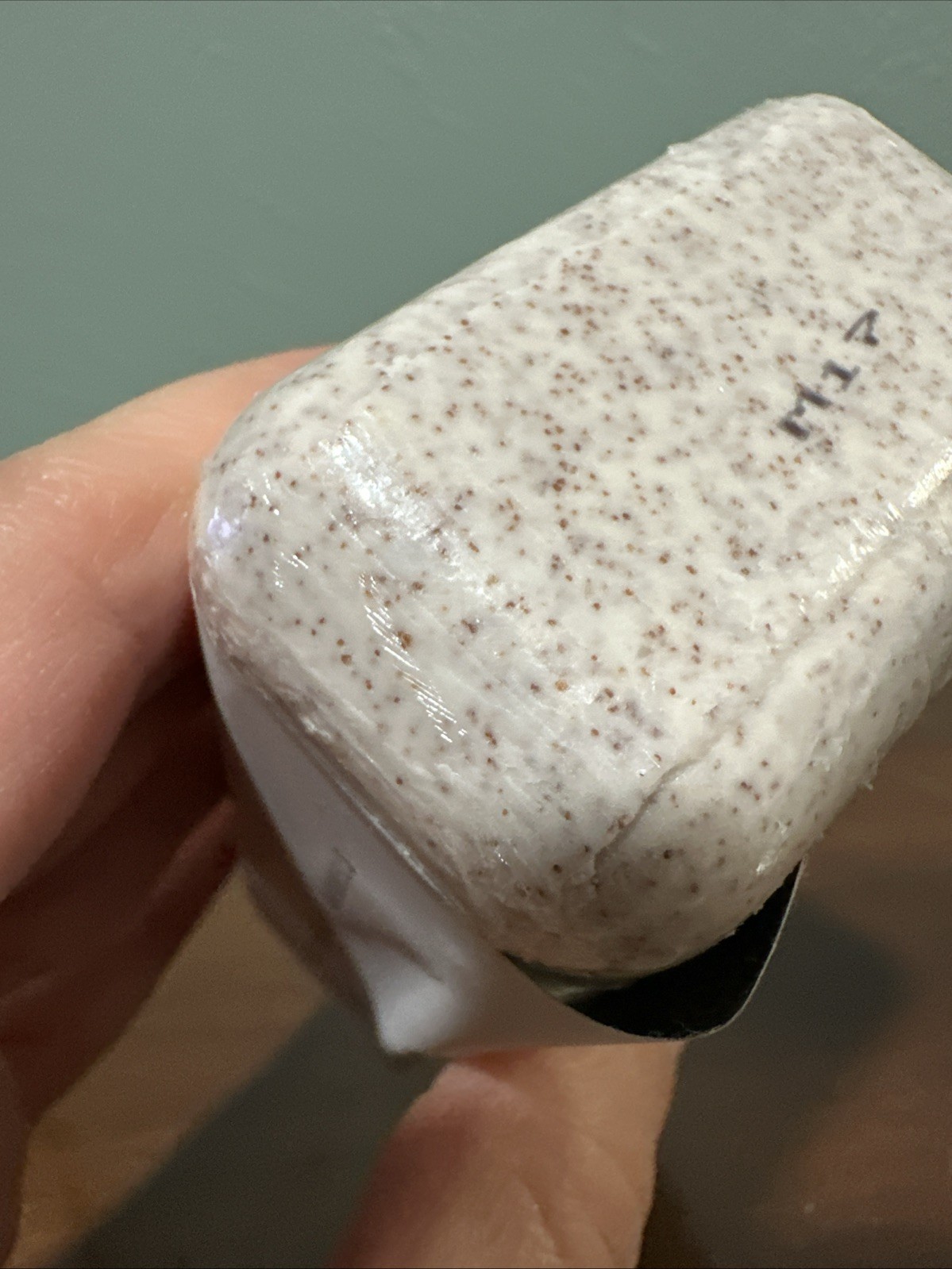 Mistral Exfoliating Body Soap For Men W 5% Apricot Seed Powder