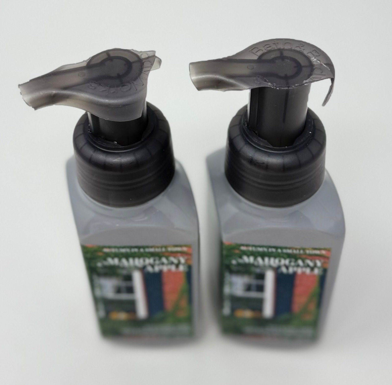 2 DAMAGED BATH & BODY WORKS MAHOGANY APPLE GENTLE CLEAN FOAMING HAND SOAP WASH
