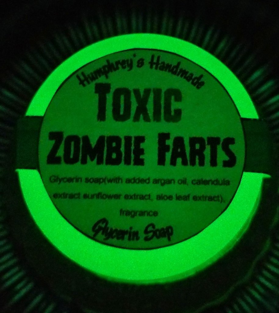 TOXIC ZOMBIE FARTS Halloween Soap, Glow in the Dark Glycerin Argan Oil Vanilla