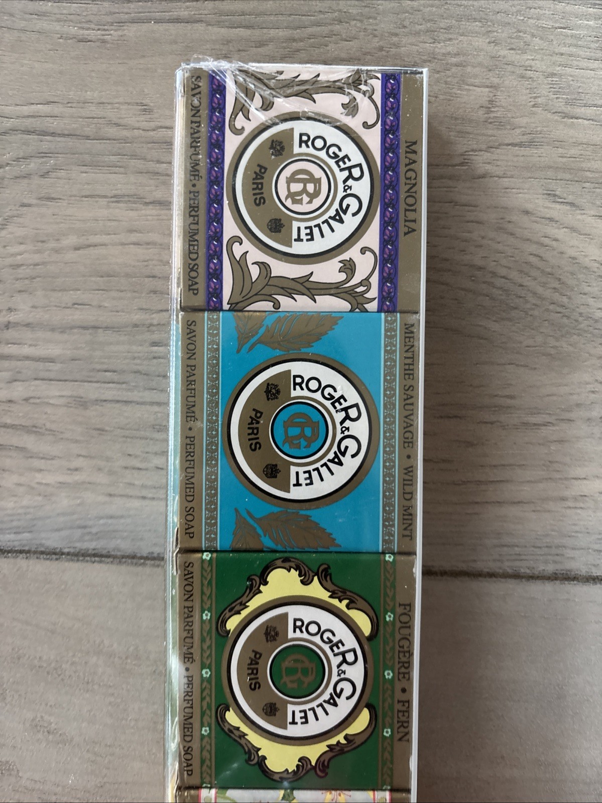 Vintage Roger & Gallet Paris France Set Of 6 Guest Soaps .9 Oz Each