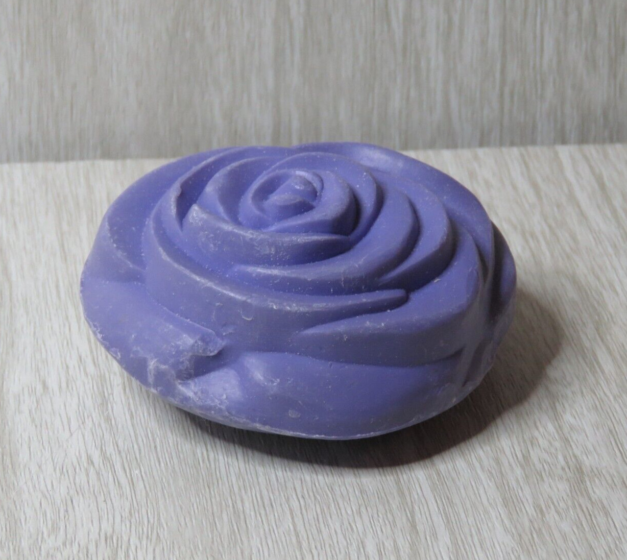 VTG New Victoria’s Secret Hyacinth Floral Perfumed Soap Bar Purple Rose 2.9 oz