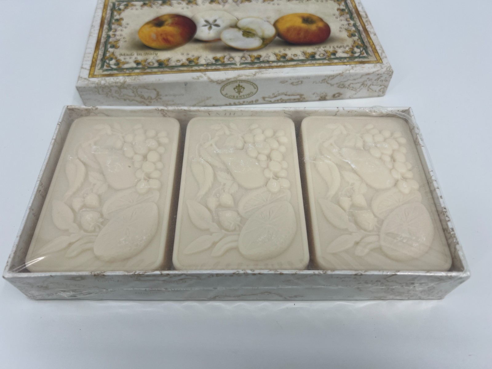 Saponificio Artigianale Fiorentino Handmade Italian Soap Gift 3 x 4.40 oz