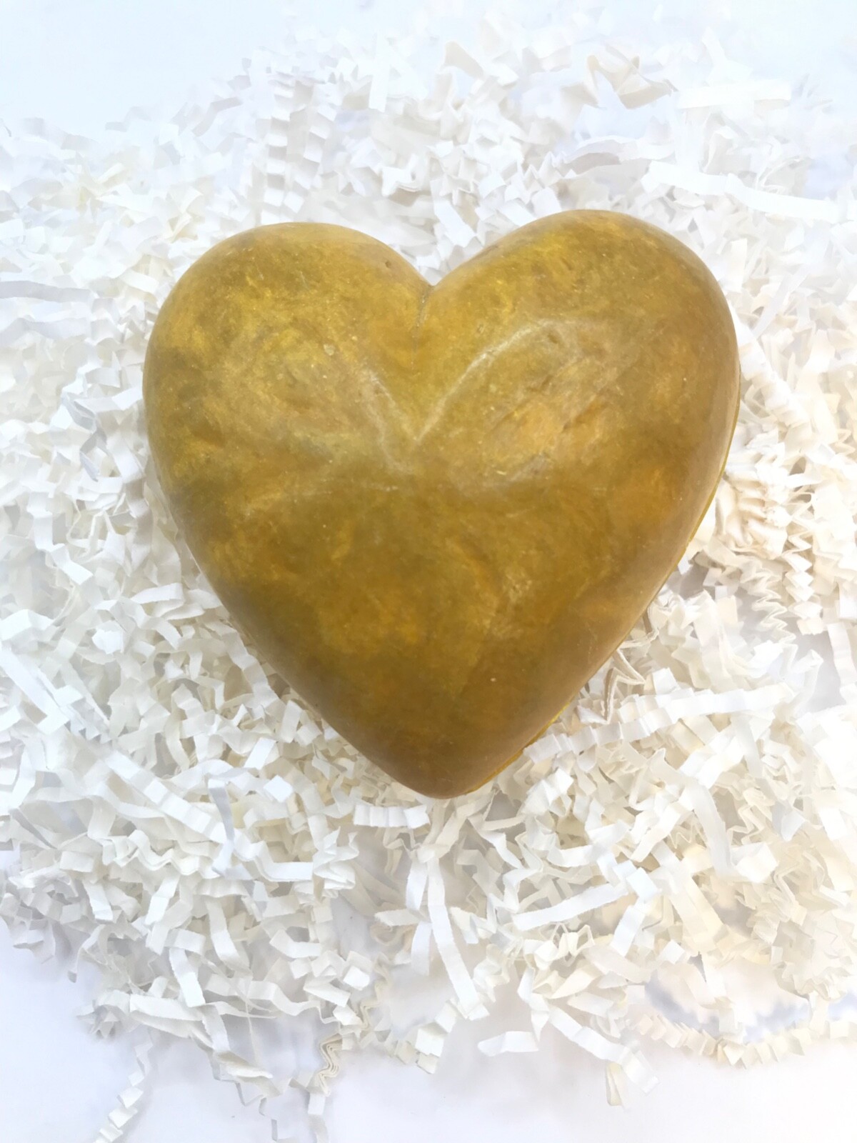 Soap Heart shaped 12.9 oz vintage new in box with ribbon ready for gifting new