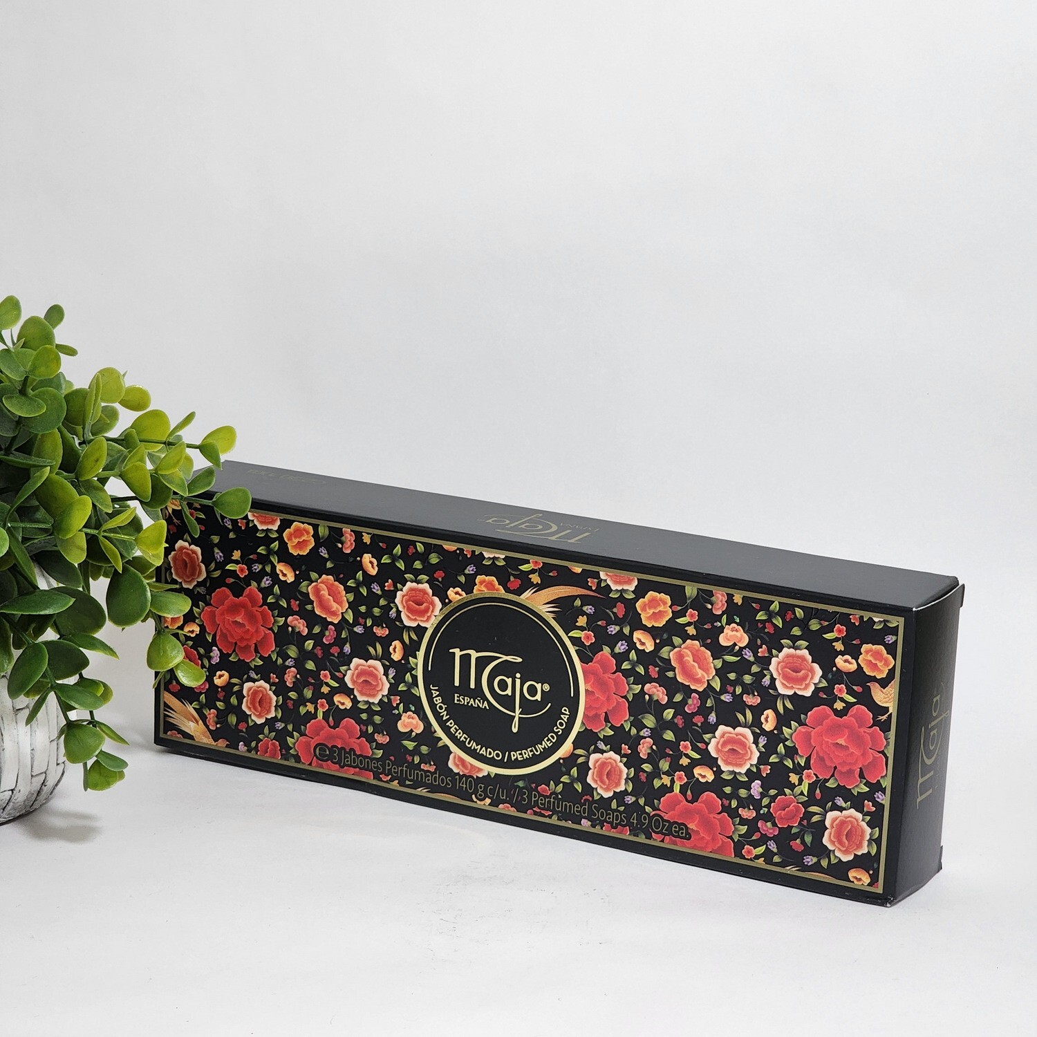 Maja Bath Soap Gift Box ~ 3 x 4.9 oz each ~ Classic Scent – Aroma Clasico