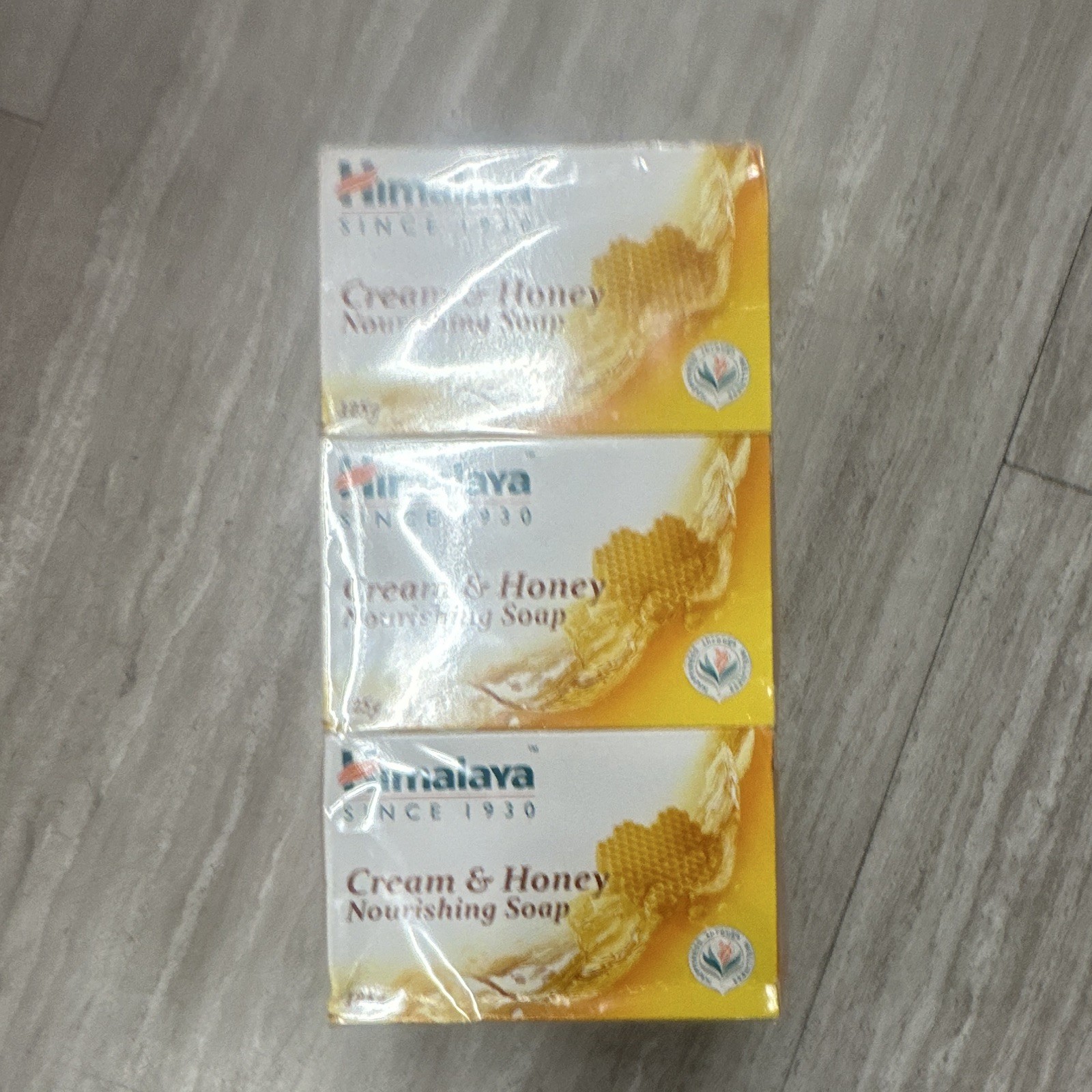 Himalaya Honey and Cream Soap, 125g (Pack of 6) X 2