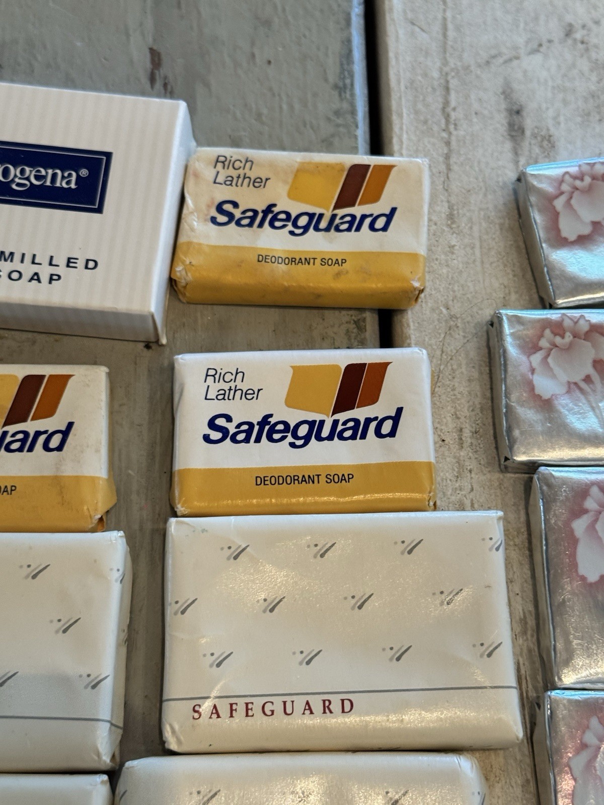 Lot Of 28 Vintage Travel, Size, Soaps, Including Safeguard, And Sweet Bouquet