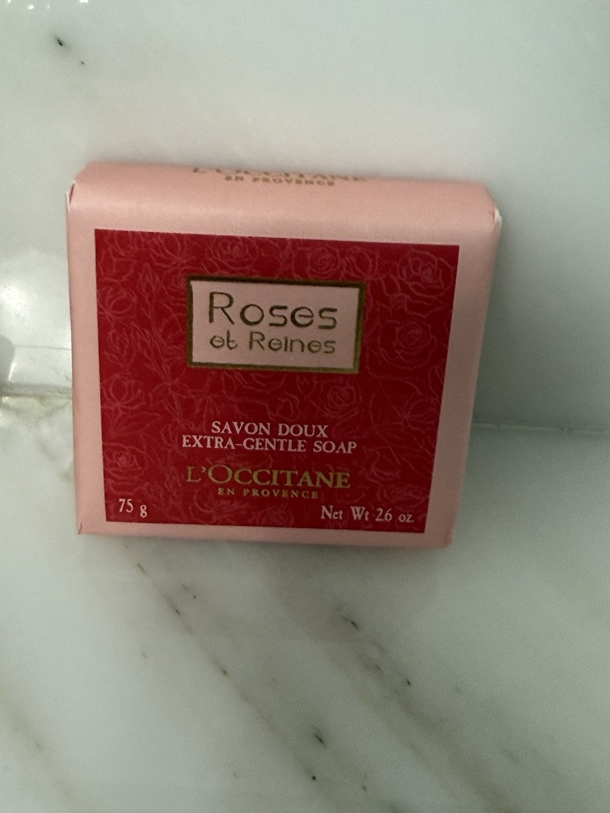 L’Occitane Extra Gentle Soap Roses et Relnes 2.6 Oz