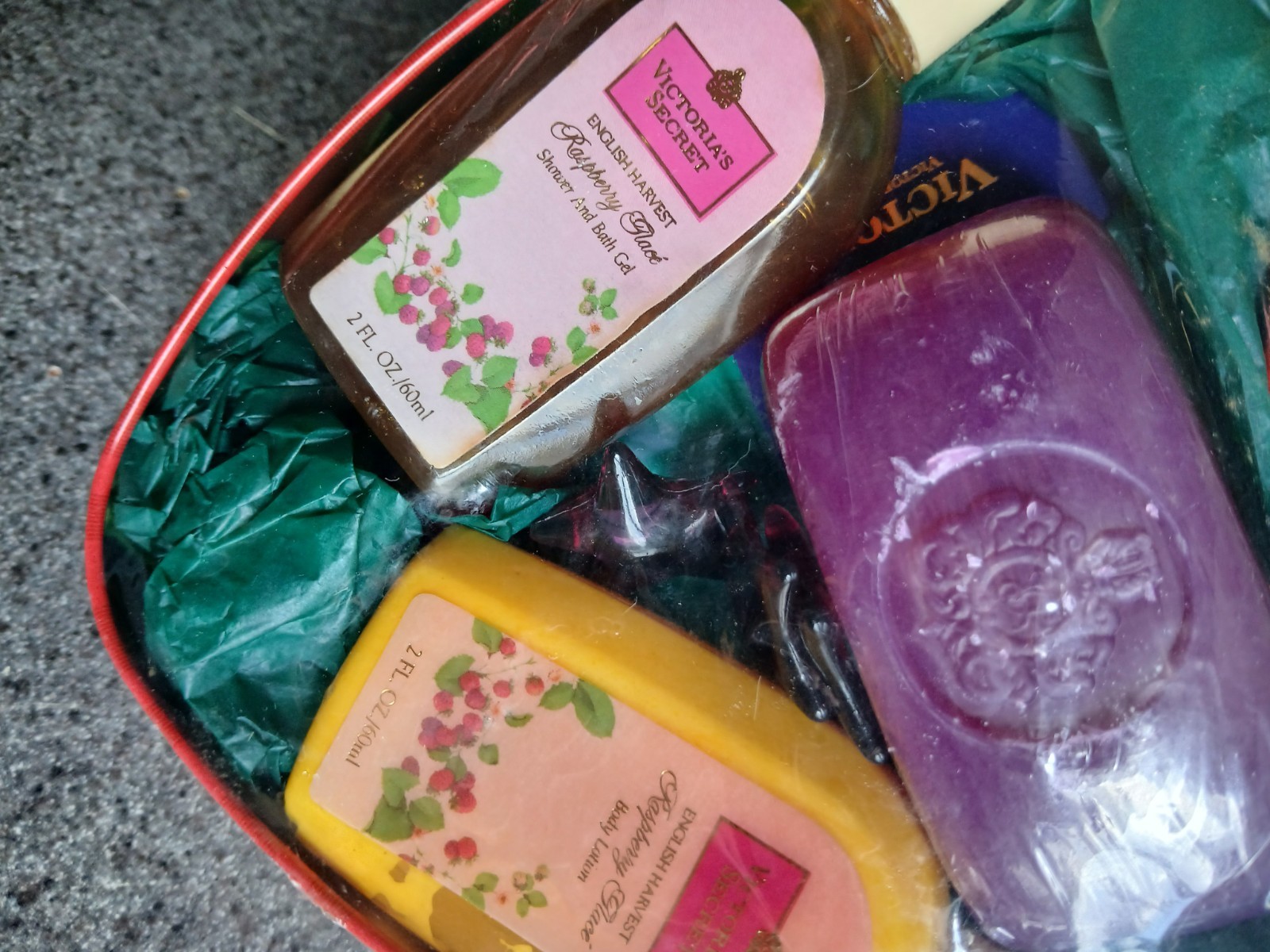 Victoria’s Discontinued Secret Raspberry Glacé English Collection Heart Tin