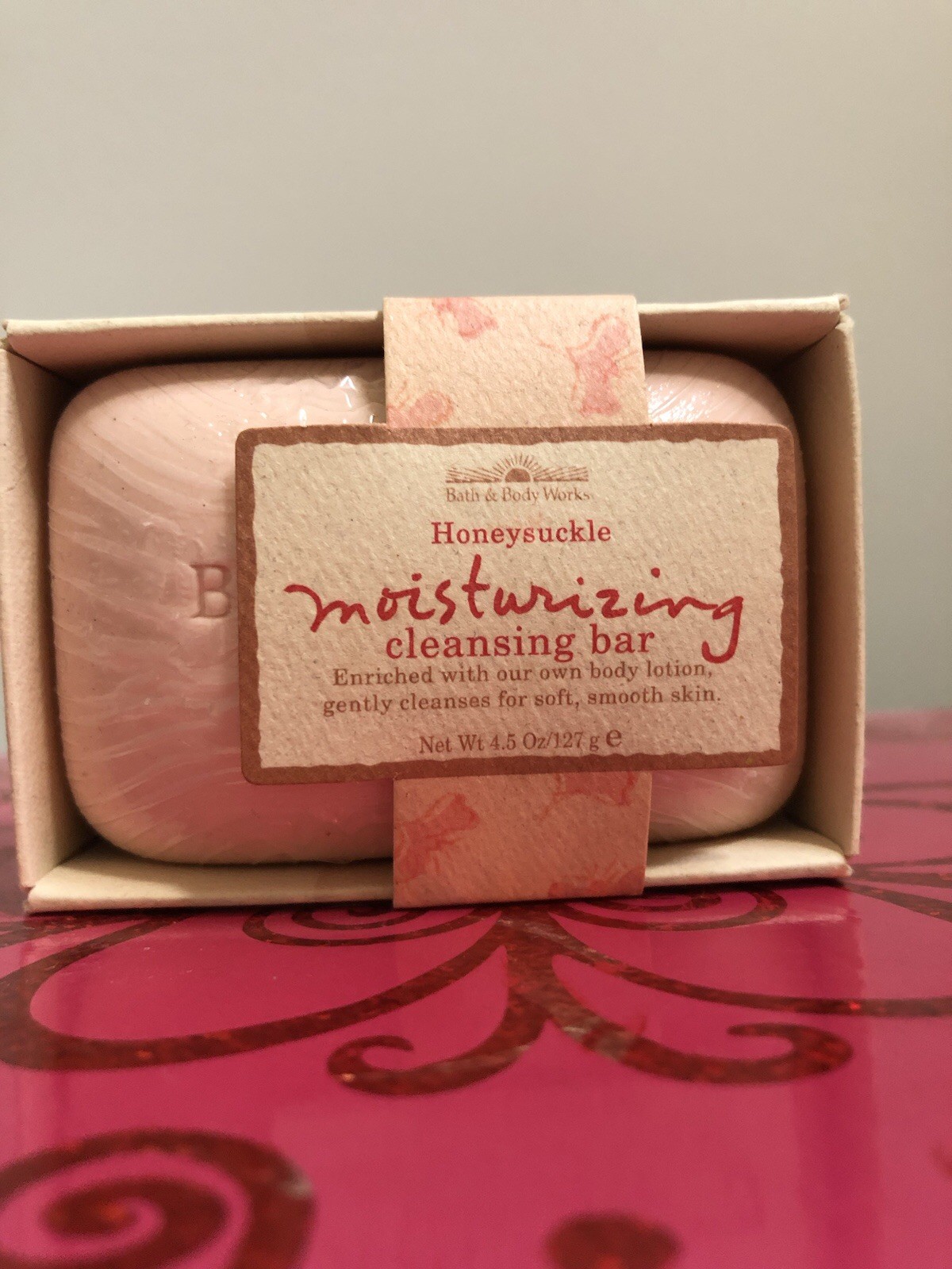Bath & Body Works HONEYSUCKLE the ORIGINAL Soap Bar 4.5 oz VERY RARE Sealed