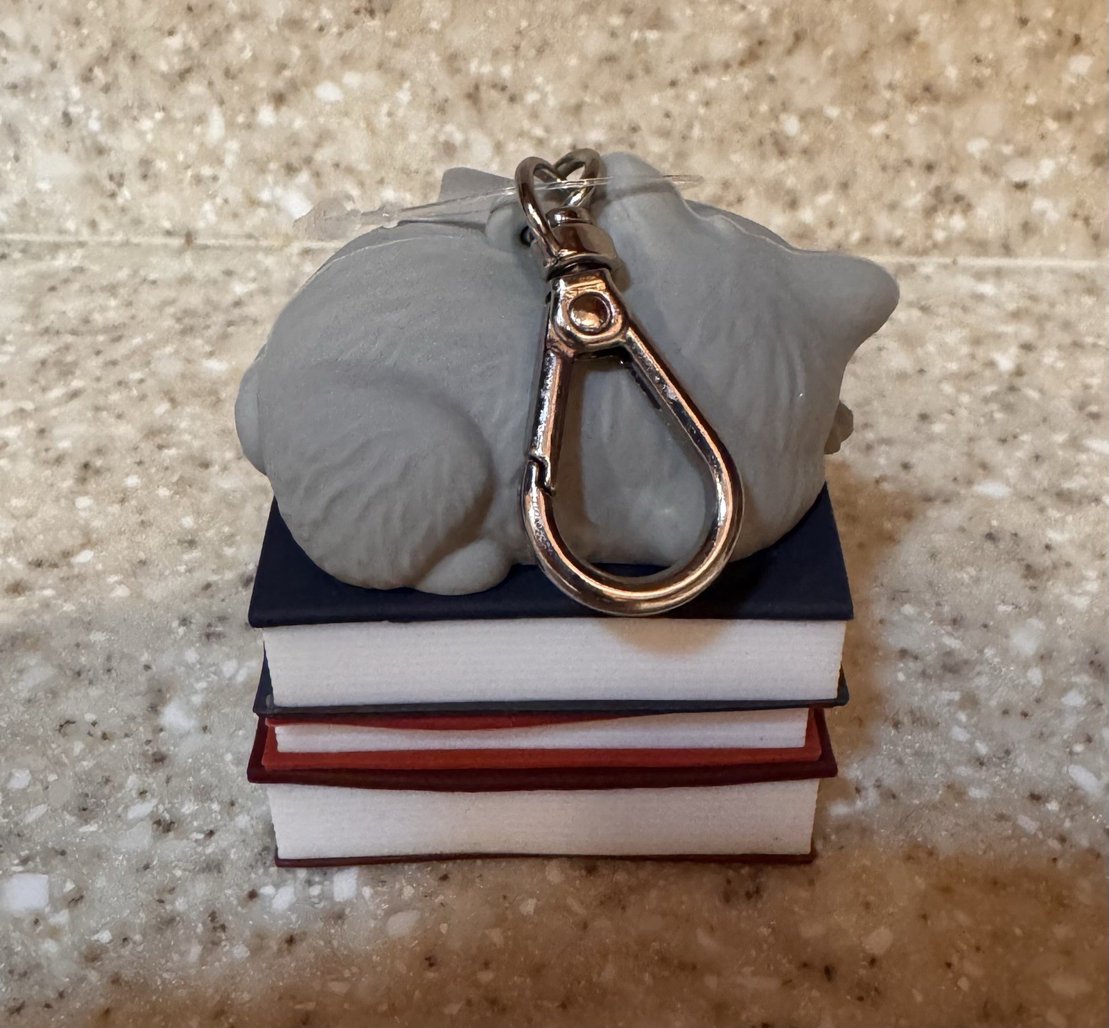 NEW Bath & and Body Works Take Paws Napping Kitty CAT on Books Pocket Gel Holder