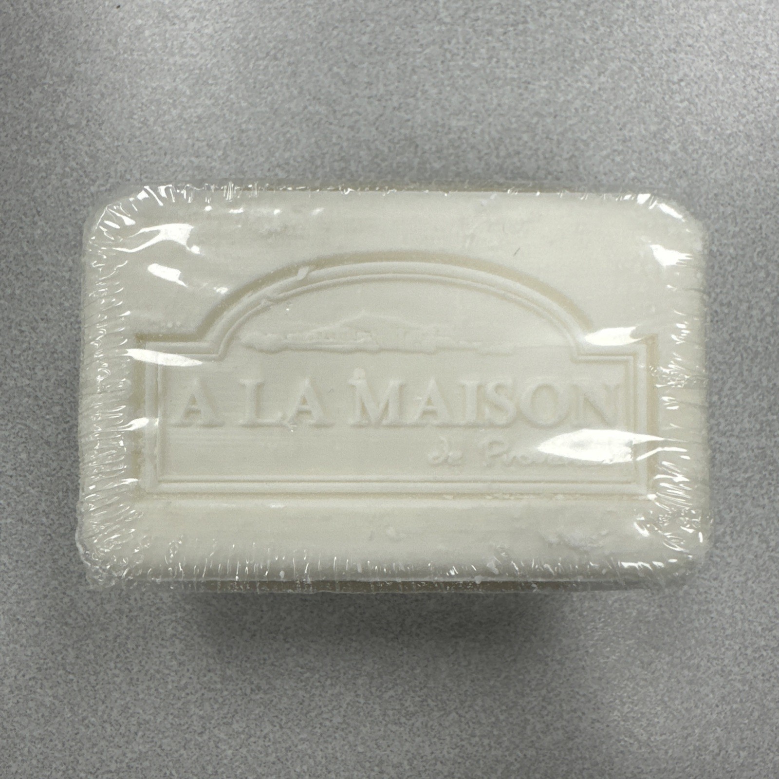 A La Maison Moisturizing French Milled Bar Soap Fresh Sea Salt Large 8.8 oz