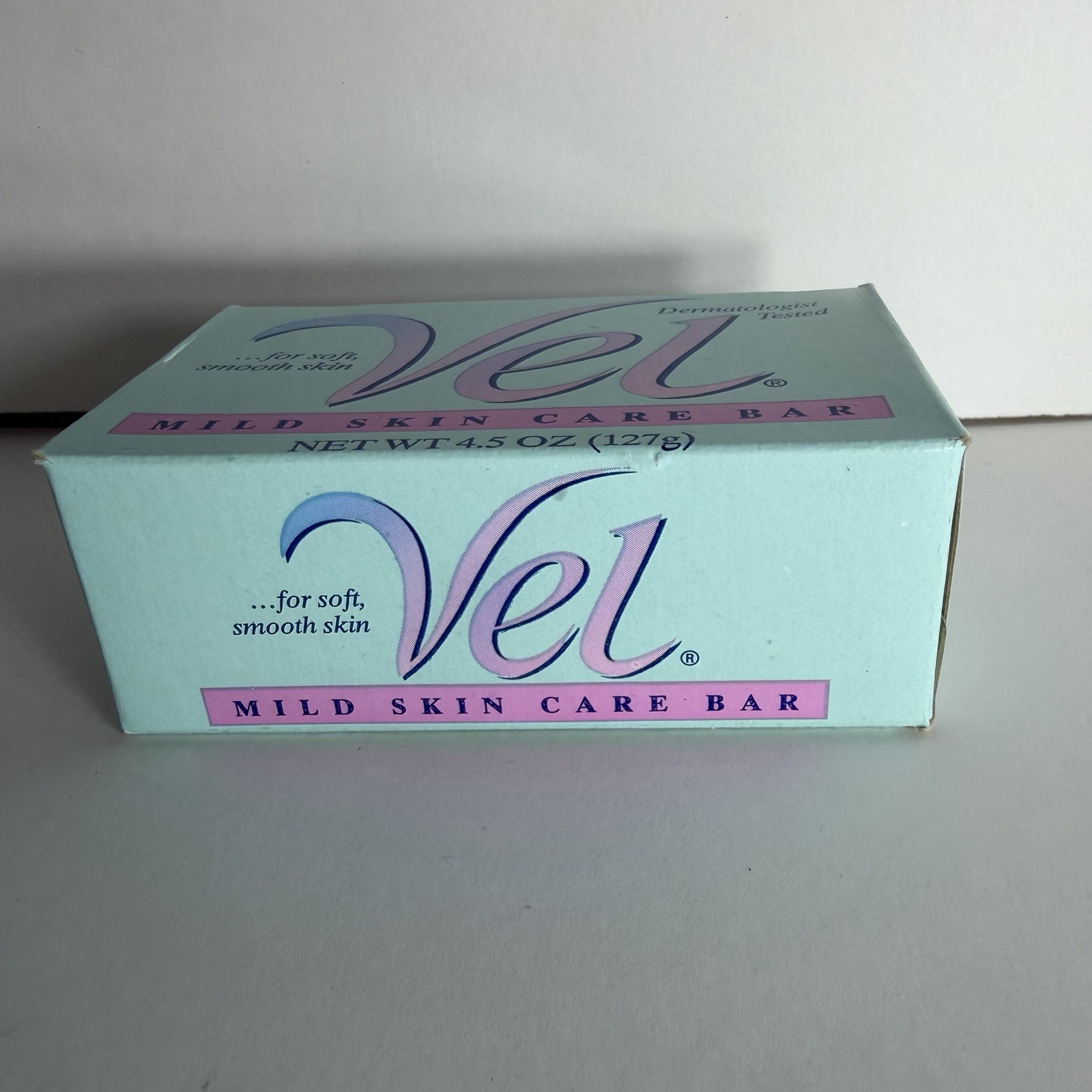 VEL Mild Skin Care Bar Soap In Box 4.5 oz Colgate Palmolive New