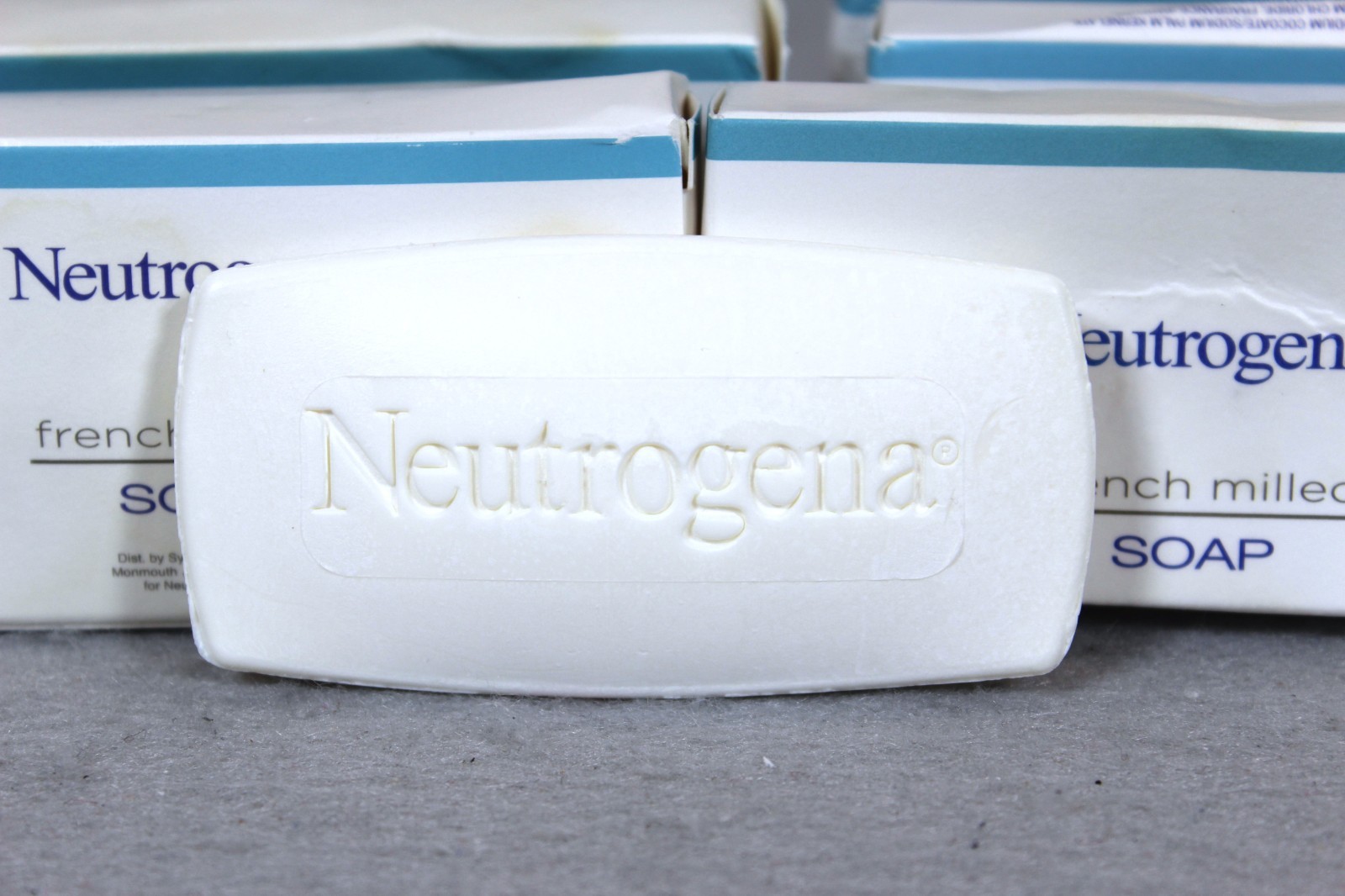 NEUTROGENA French Milled BATH Soap .8oz Boxed Lot of 6 New Travel Size