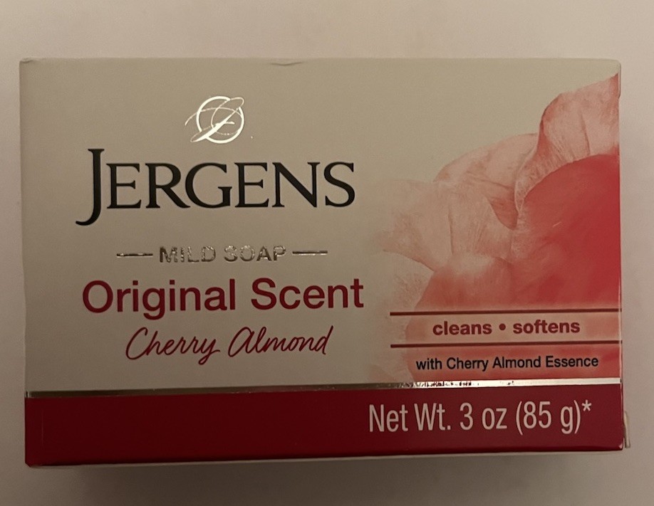Lot of 12 JERGENS Mild Bar Soap Cherry Almond Original Scent 3 oz.