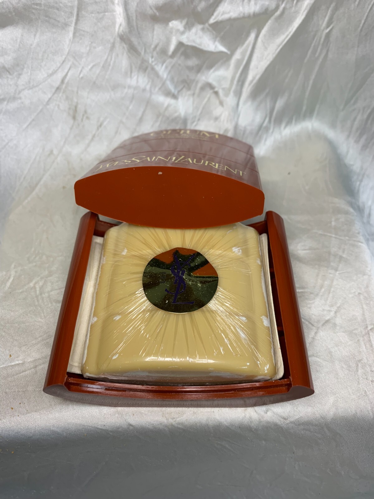 YVES SAINT LAURENT OPIUM PERFUMED SOAP 100G
