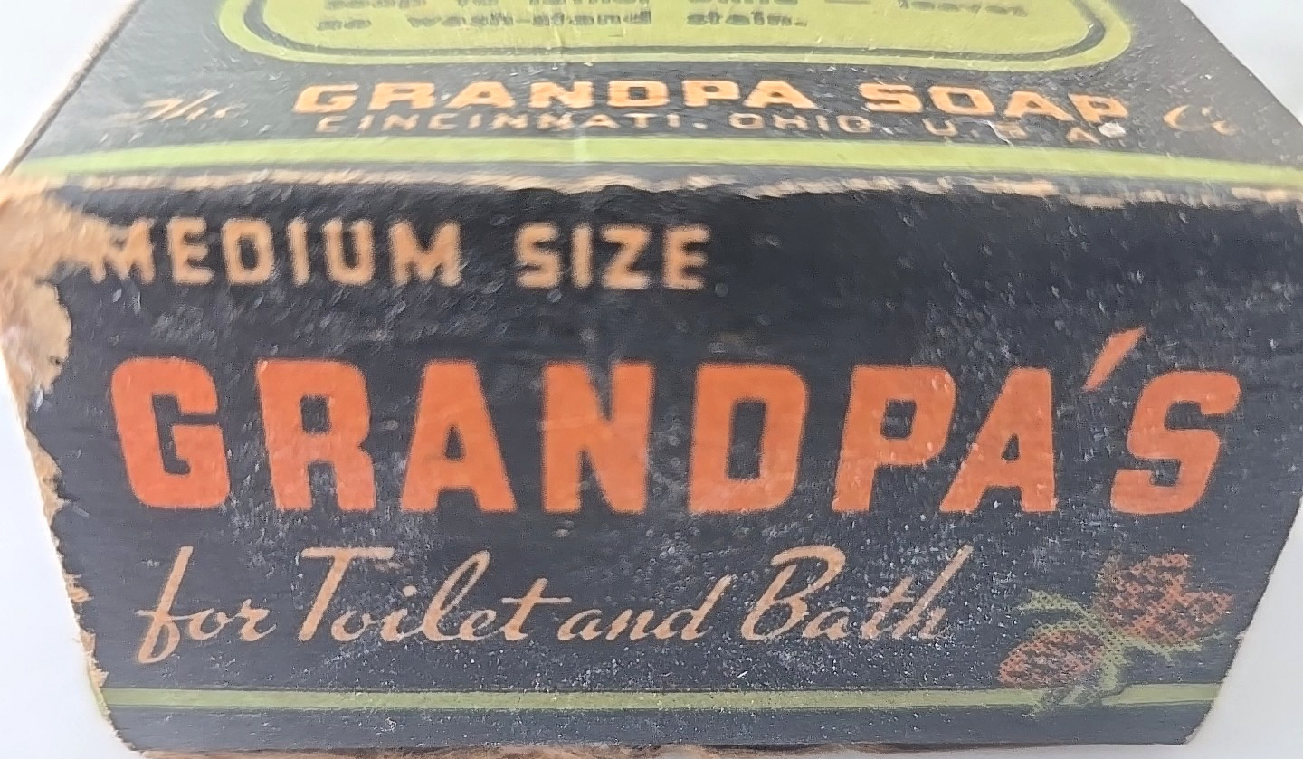 Vintage Grandpa’s Wonder Pine Tar Toilet Soap W/Instructions NOS
