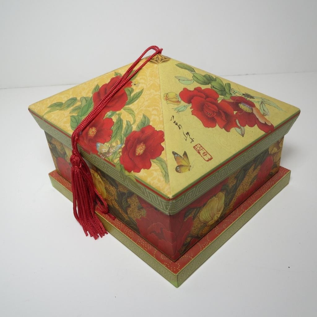 Punch Studio Verbena Soap 2 x 4.5 Ounce Bars Gift Box Chinese Oriental NEW
