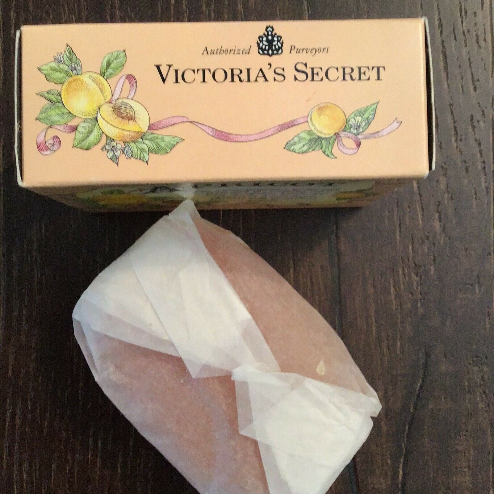 NEW Victoria’s Secret Vintage 1988 APRICOT Glycerin Soap Bar 4.4 oz NOS NIB