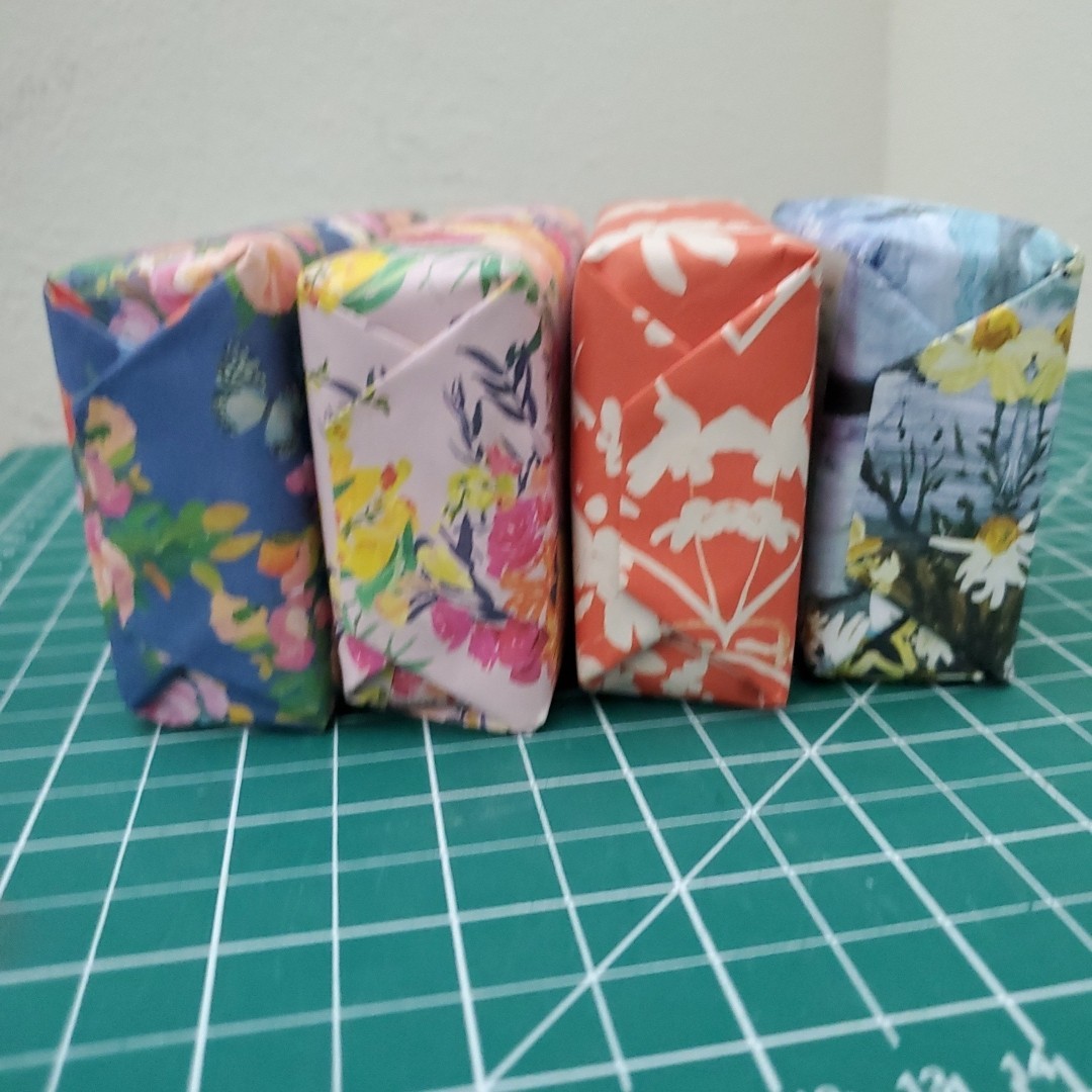 4 Bars Paint & Petals Scented Luxury Bar Soap w/Shea 7oz ea Assorted Scents