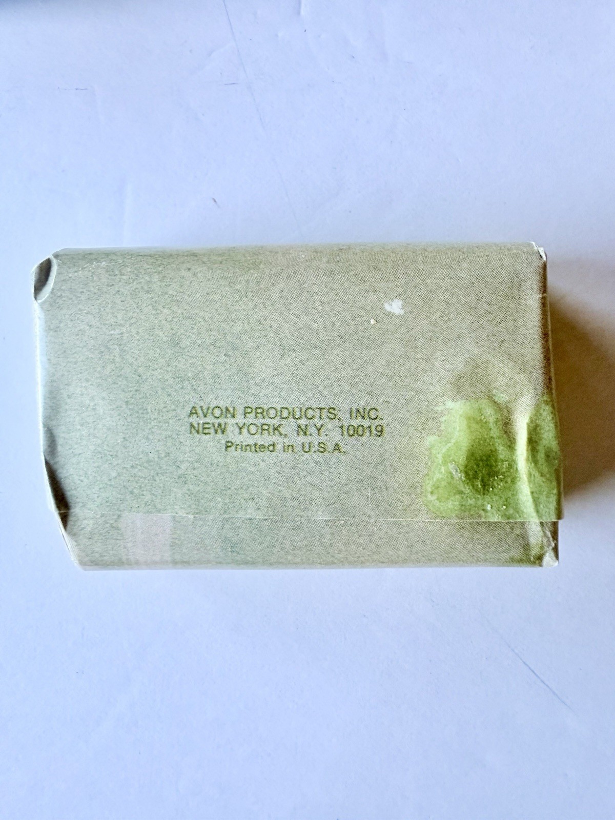 Lot of vintage avon bar soap NEW + Decorative Floral Soaps – 15 Total!