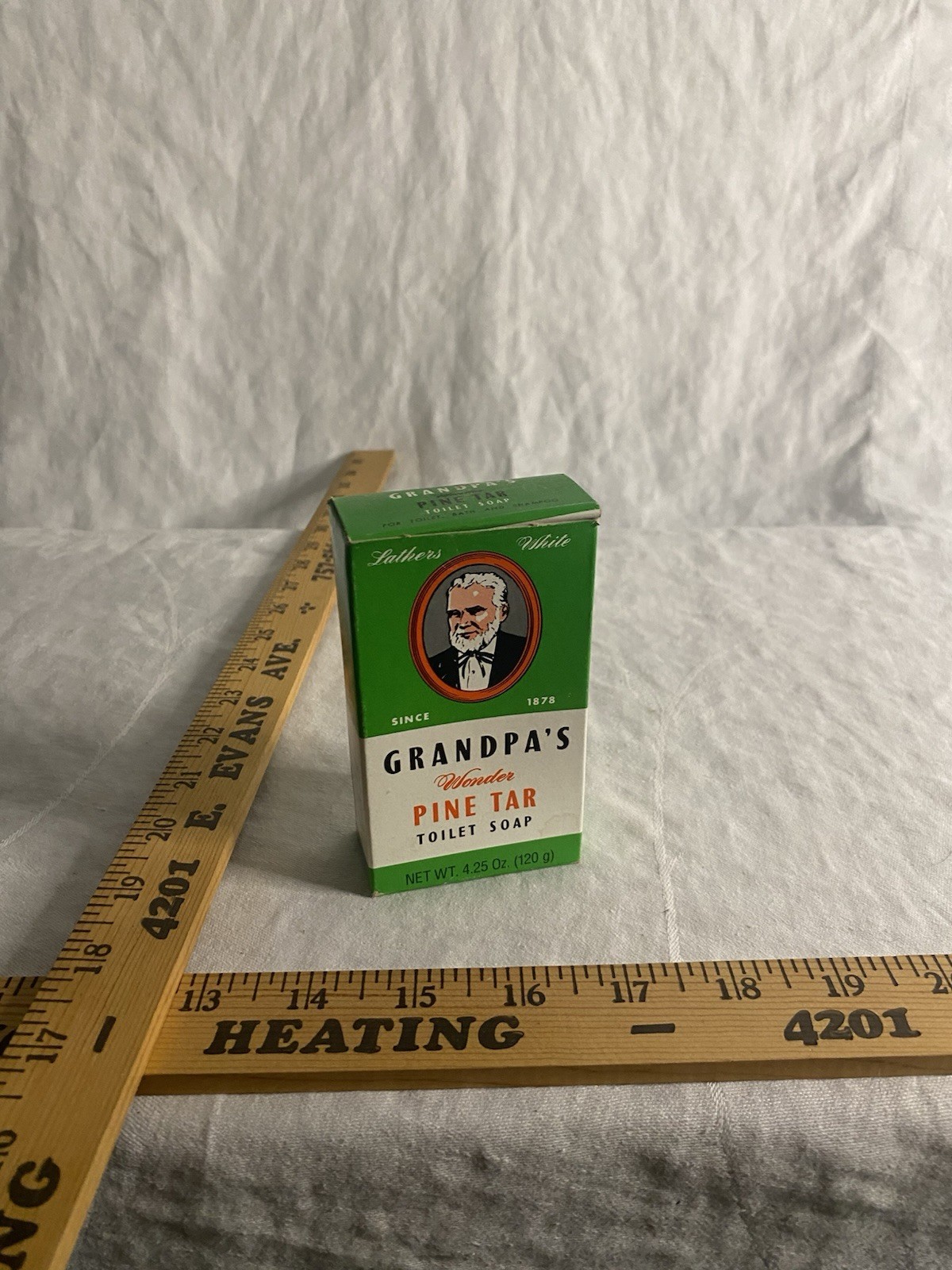 Grandpas Pine Tar Wonder Soap 4.25 Oz Original Box Vintage Toiletries