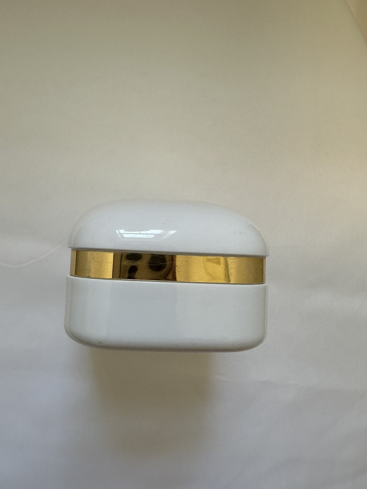 VTG Estee Lauder White Linen Fragrance Soap 4 oz w/ Plastic Soap Dish Shell Logo