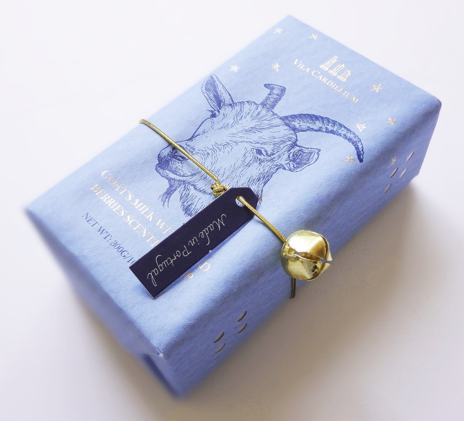 VILA CARDILLIUM Goats Milk with Wild Berries Scented Soap 10.5 oz – New