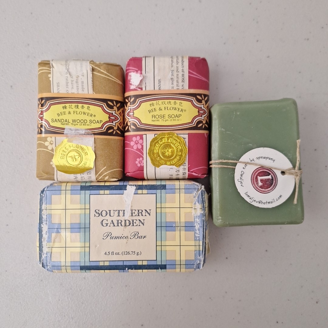 Vintage Bath Hand Soap Pumice Bar Bee & Flower Various Brands Lot Of 4 Bars NEW