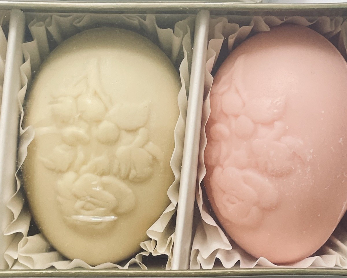 Scottish Fine Soaps Sculptured Eggs Triple Milled Vegetable Soap 6 Piece VTG NEW