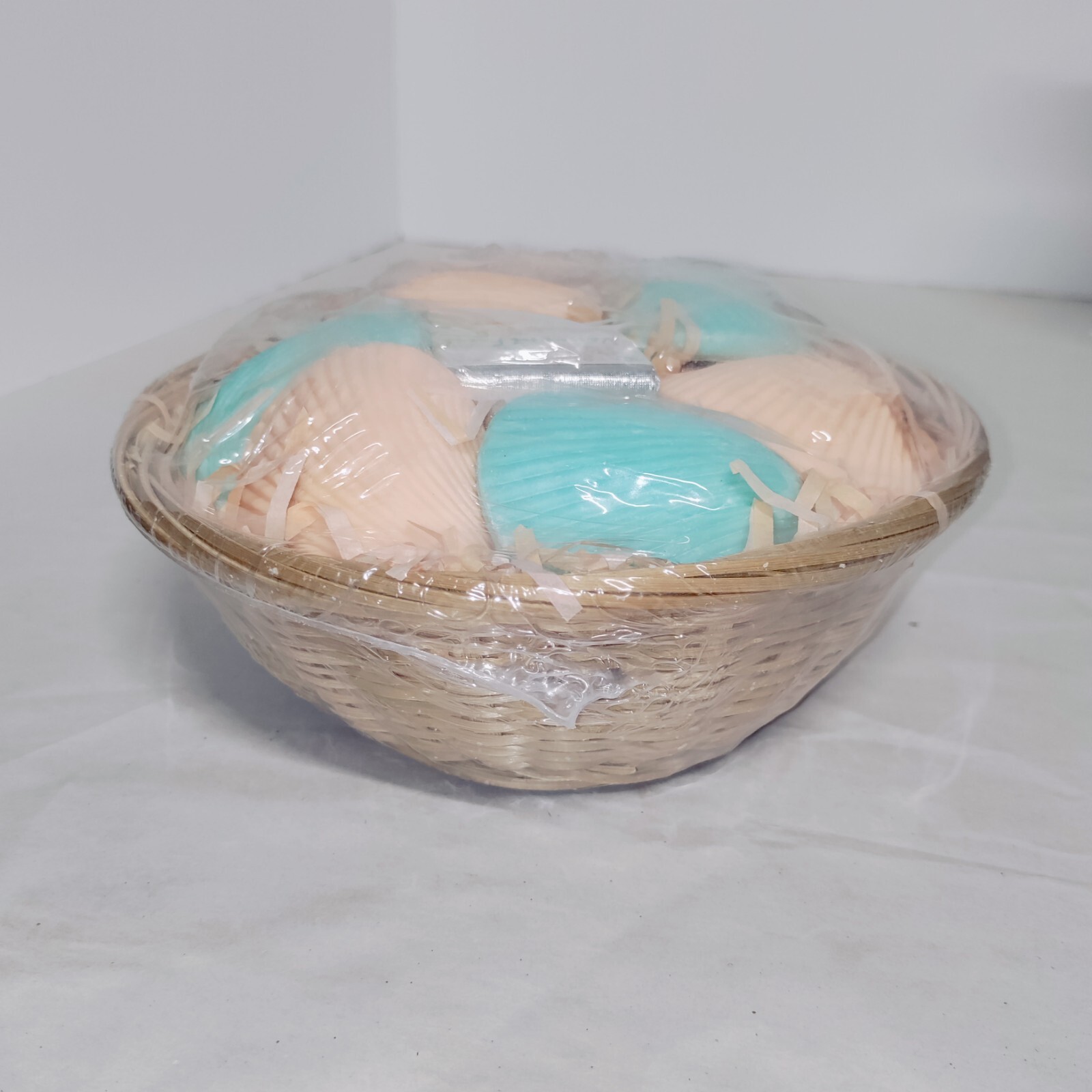 Vtg New Gift Basket 6-Coral & Aqua Seashell Soap & Vermont Fresh BathCube Canada