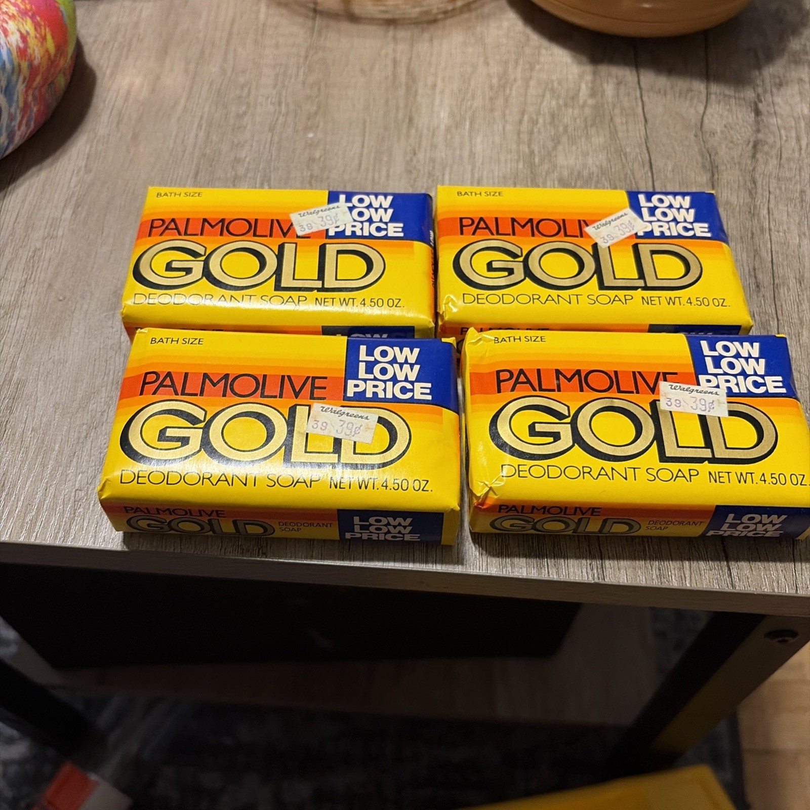 Lot Of 4 VINTAGE Palmolive Gold Deodorant Bath Bar Soap 4.5 Oz – 1979