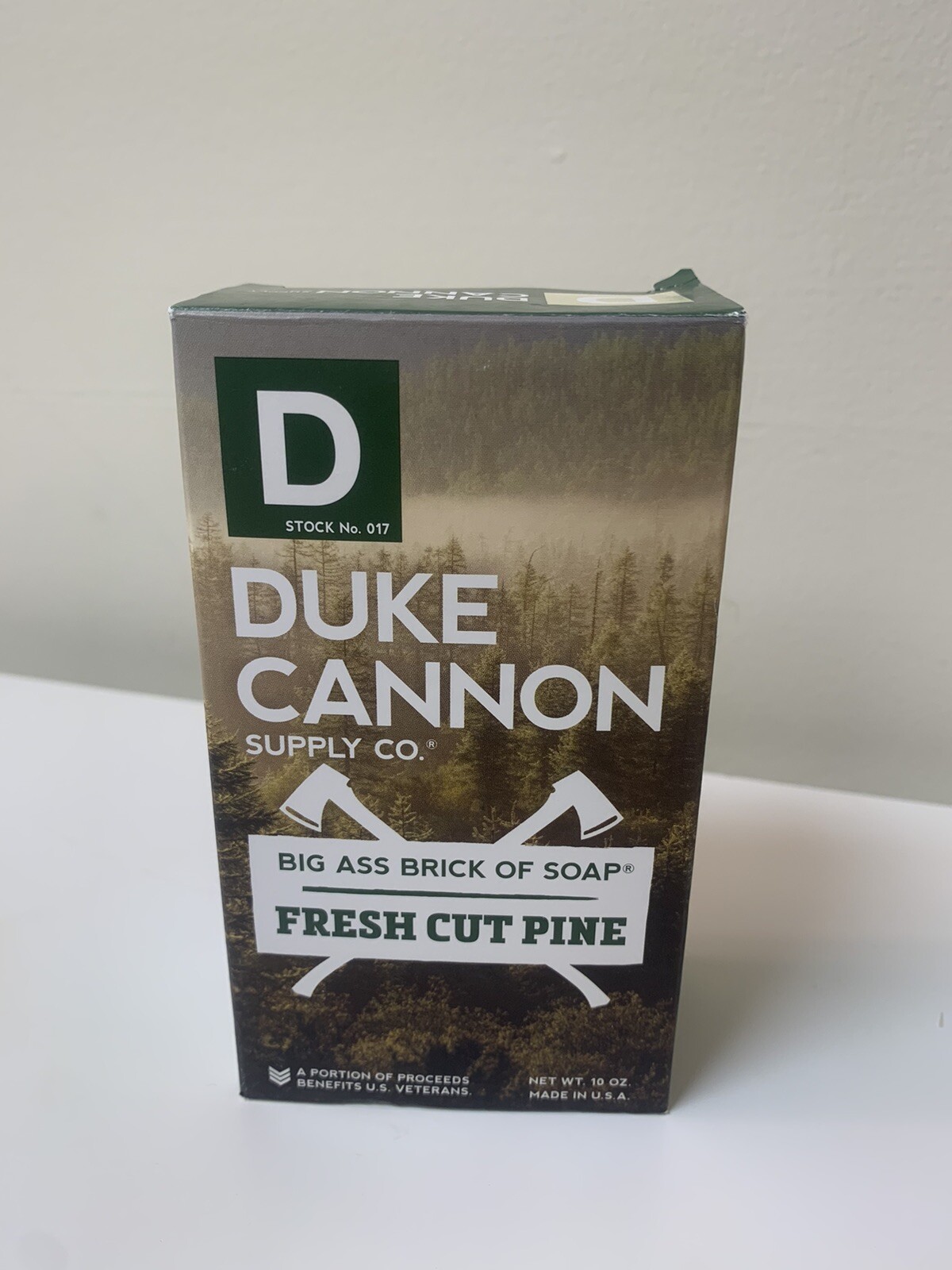 NEW Duke Cannon Big Ass Brick Of Soap Fresh Cut Pine 10 oz Mens Grooming USA