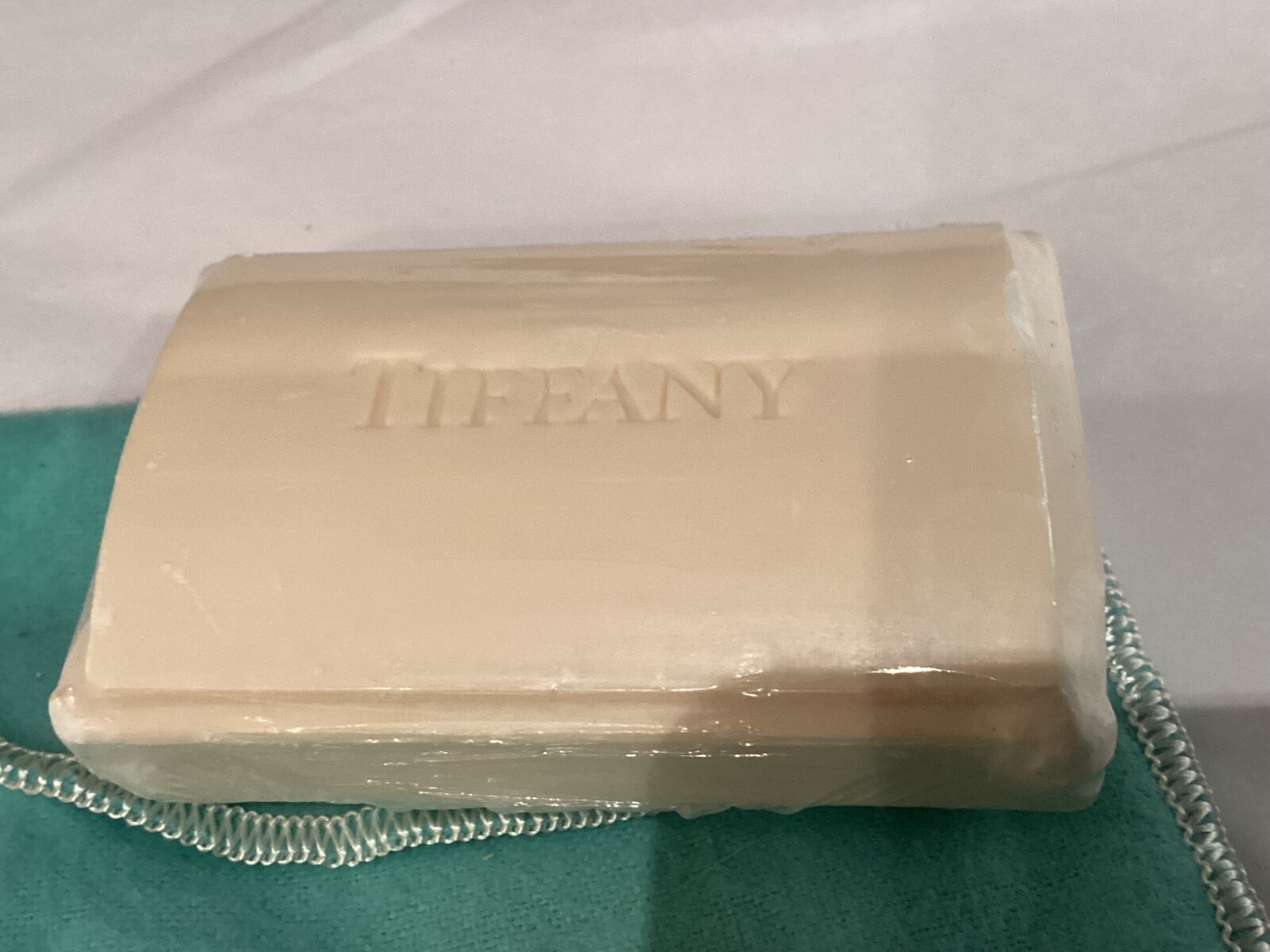 AUTHENTIC IN ORIGINAL POUCH TIFFANY & CO. PERFUME SOAP MUST SEE NO RESERVE WOW