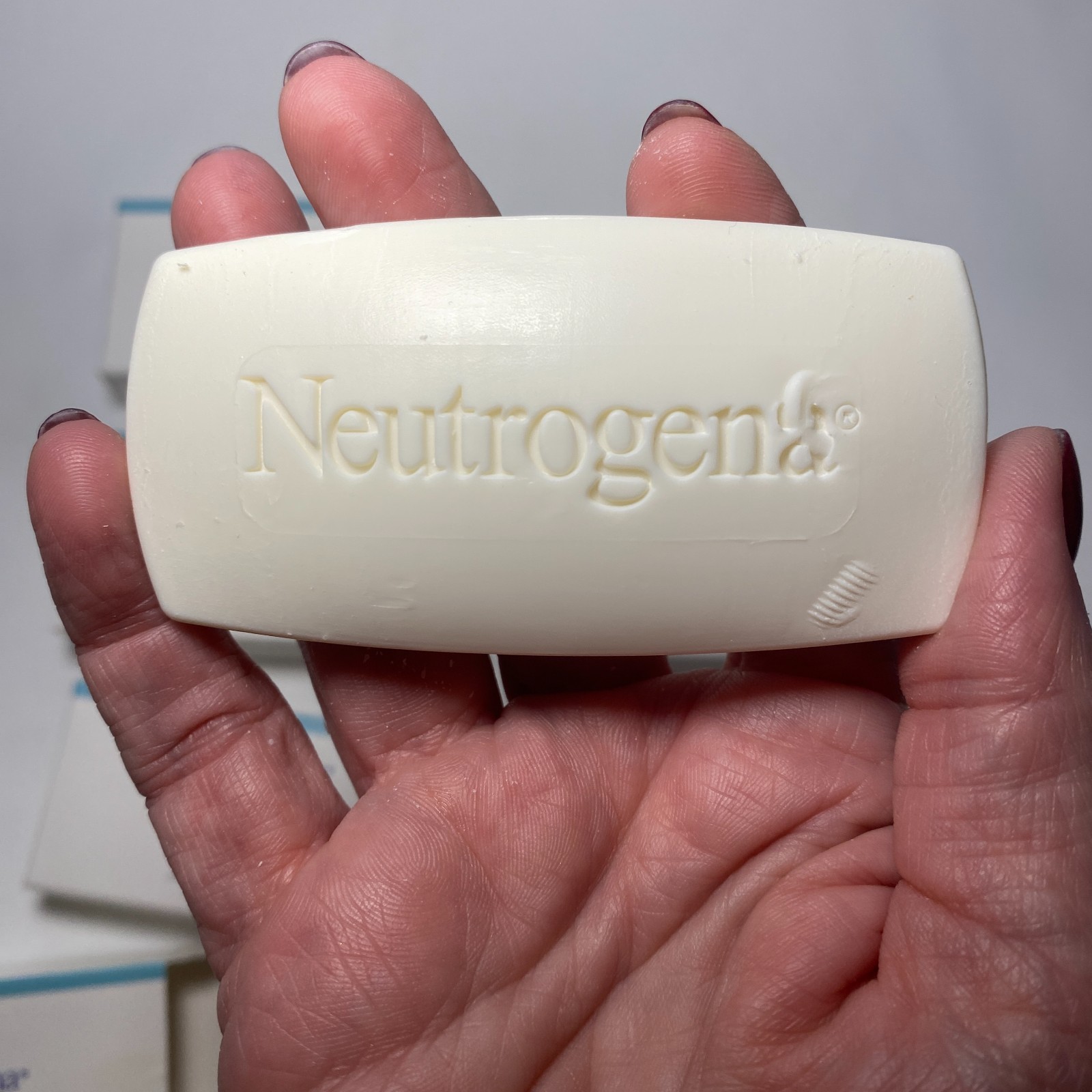 Lot of 7 Neutrogena French Milled Bath Soap Bars Travel 1.2oz 1oz Massage New