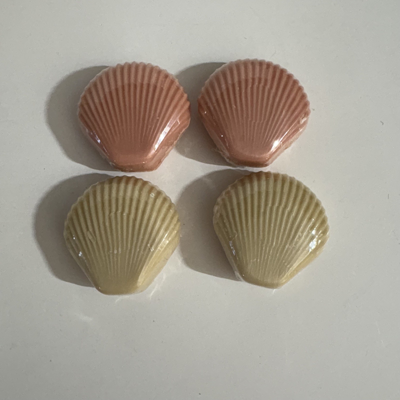 Vintage Set of 4 Sea Shell Decorative Guest Bathroom Small Hand Soaps
