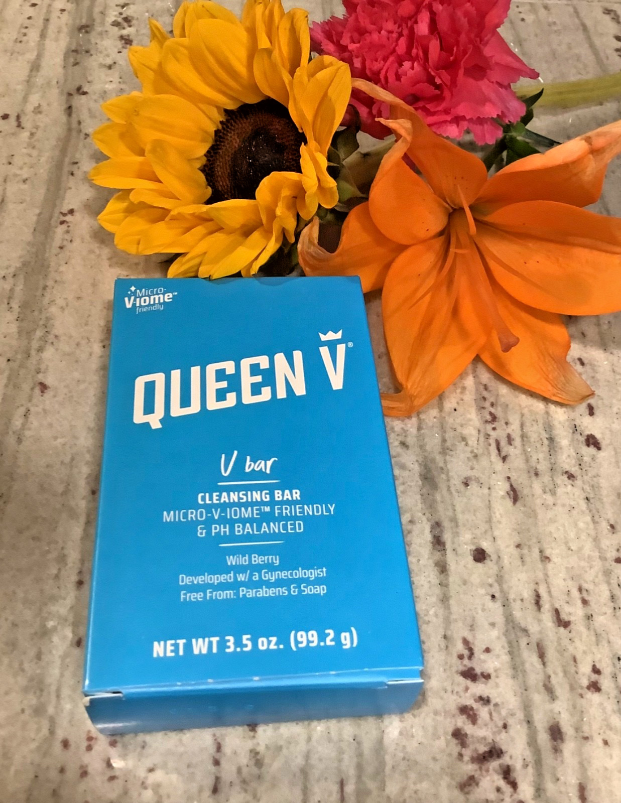 NEW- 2 Pack Queen V Cleansing Bar V Bar WILD BERRY pH Balanced Soap 3.5oz Sealed