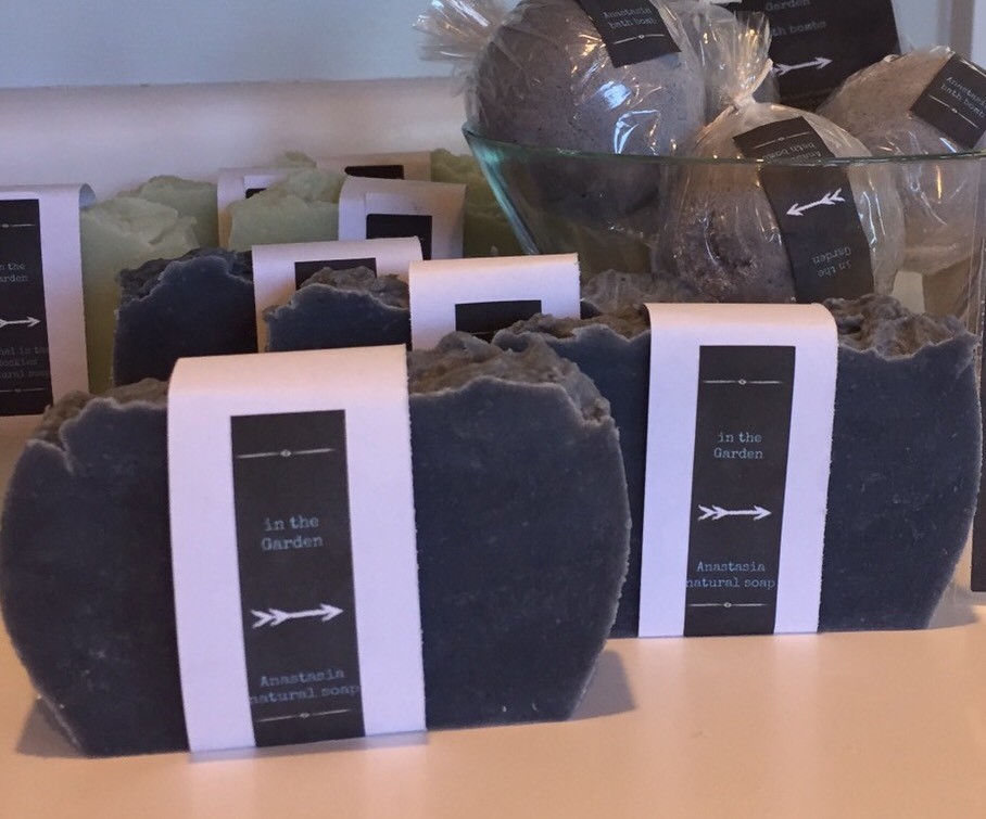 5 Oz Natural Detox Soap Charcoal Bentonite W/Soap Saver Anastasia In The Garden