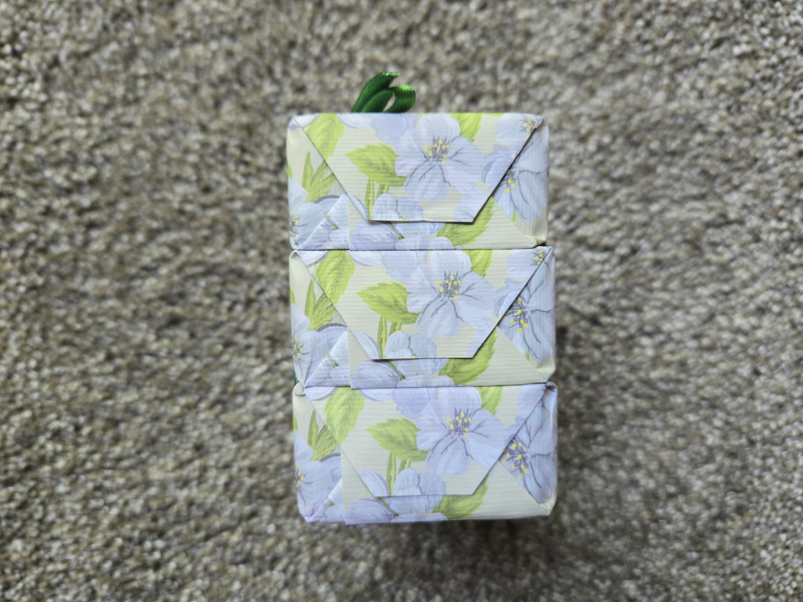 New Italian Luxury Vegetable Bar Soap Jasmine Scented Triple Milled 3 Bars